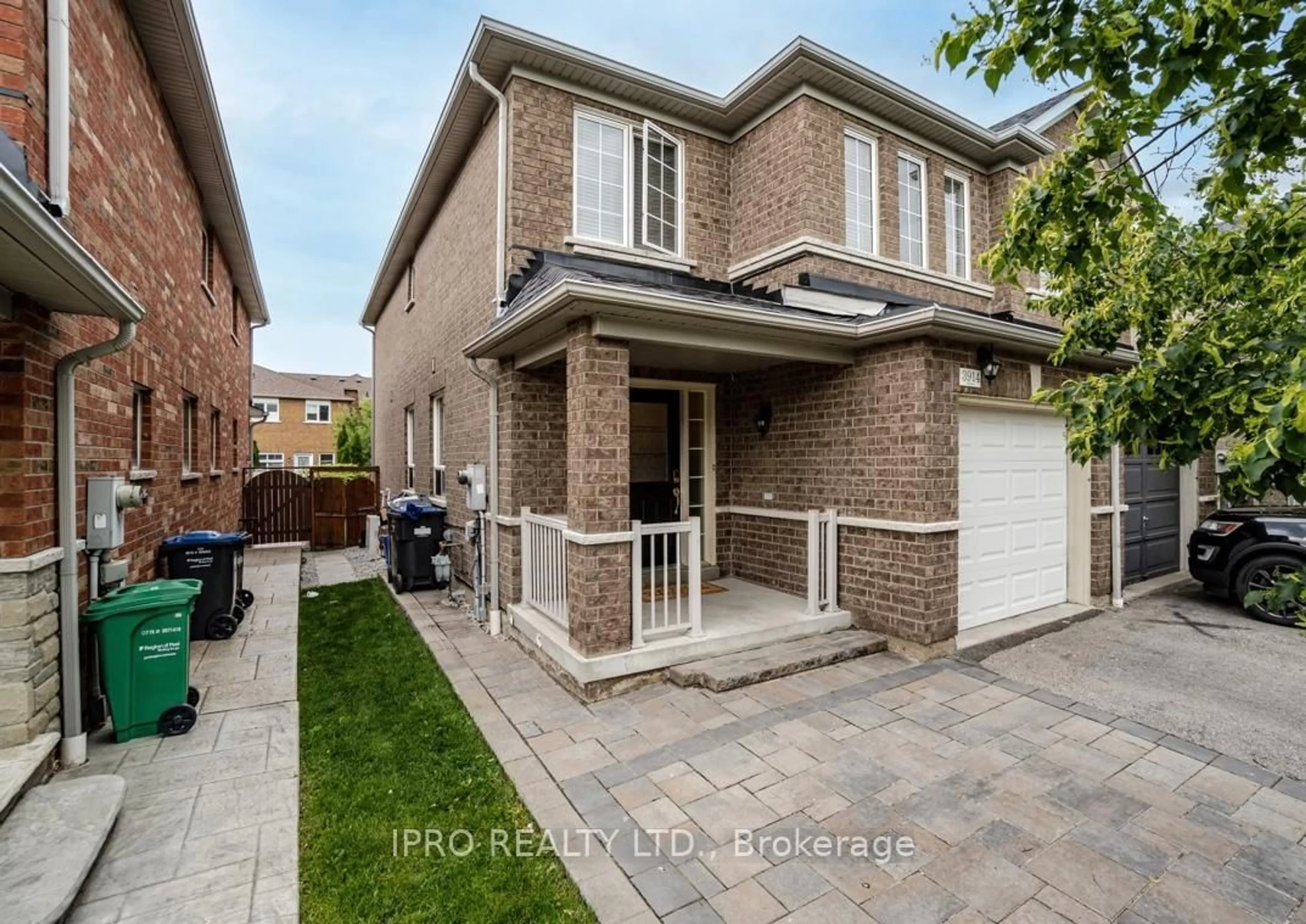 Home with brick exterior material, street for 3914 Stardust St, Mississauga Ontario L5M 8A6
