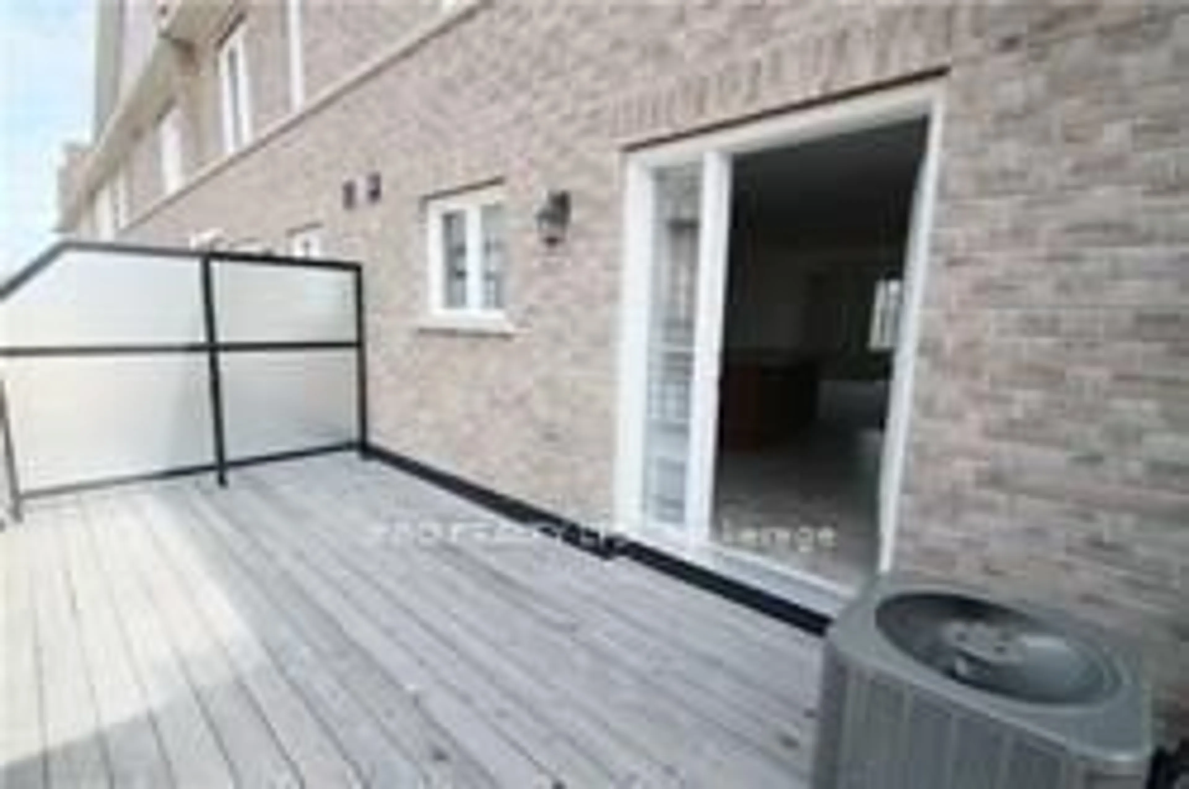 Patio, street for 5100 Plantation Pl #7, Mississauga Ontario L5M 0S4