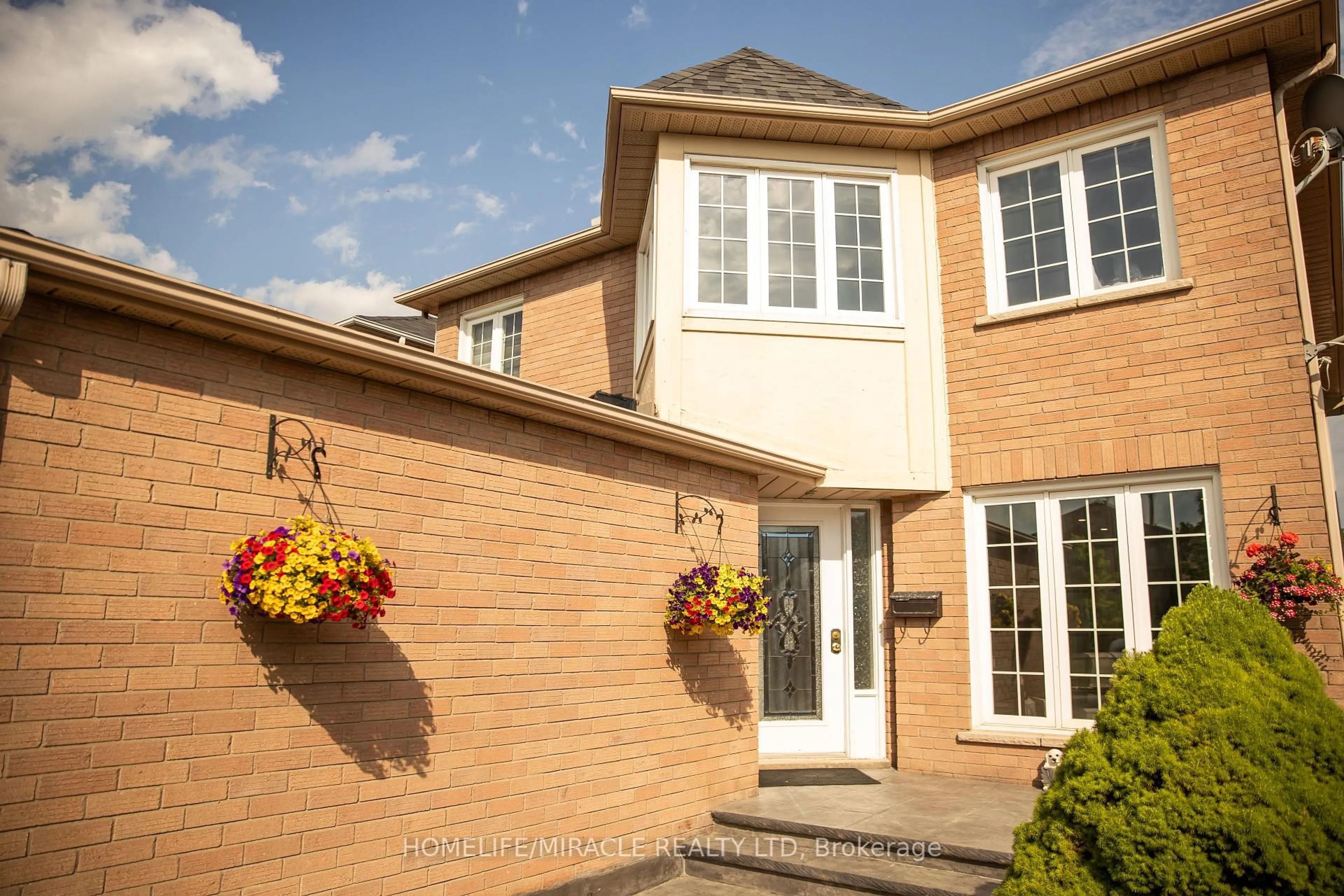 Home with brick exterior material, street for 52 Novella Pl, Brampton Ontario L6S 5X1