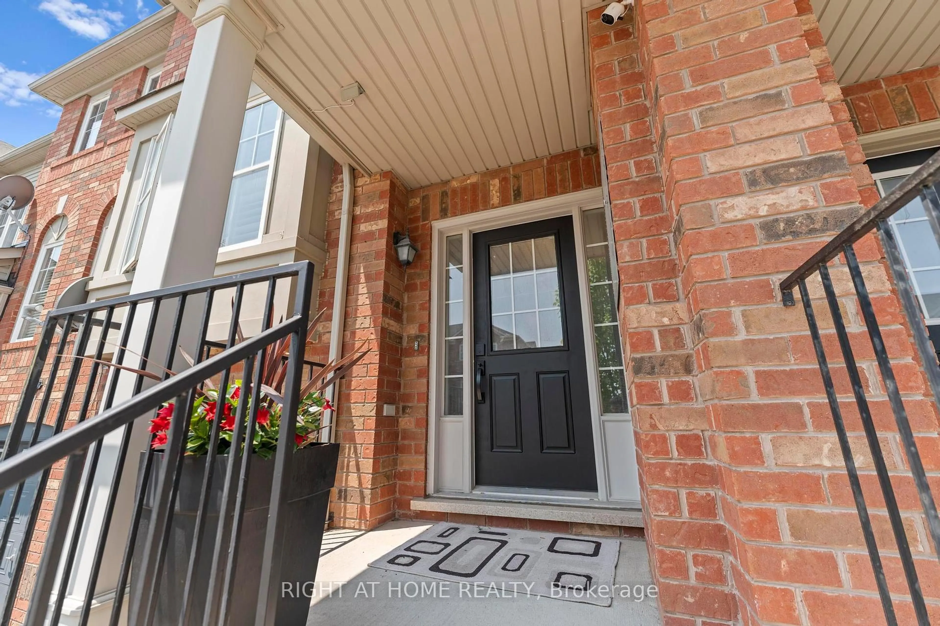 Indoor entryway for 2399 Coho Way, Oakville Ontario L6M 0G6