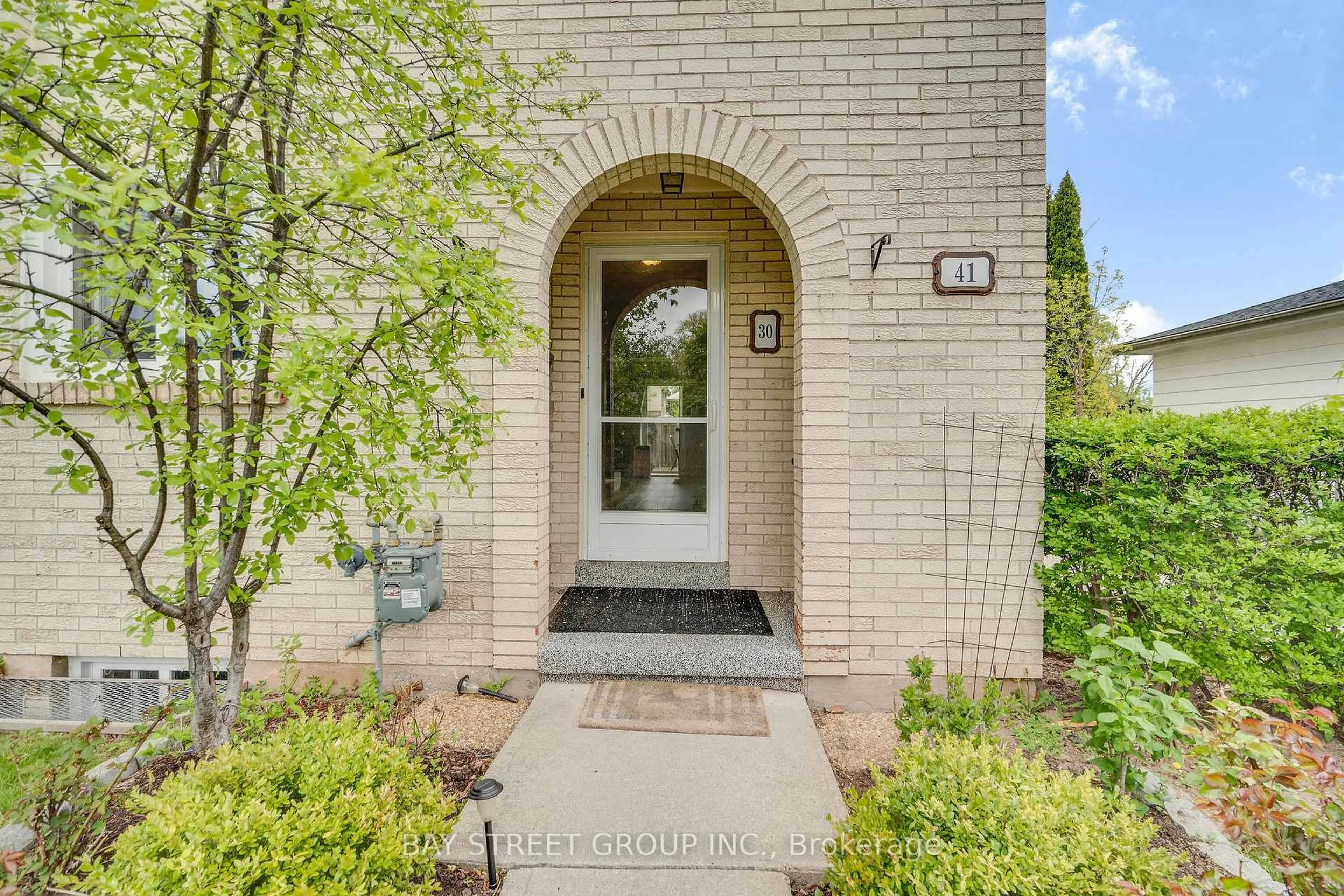 Unknown for 41 Nadia Pl #30, Oakville Ontario L6H 1K1