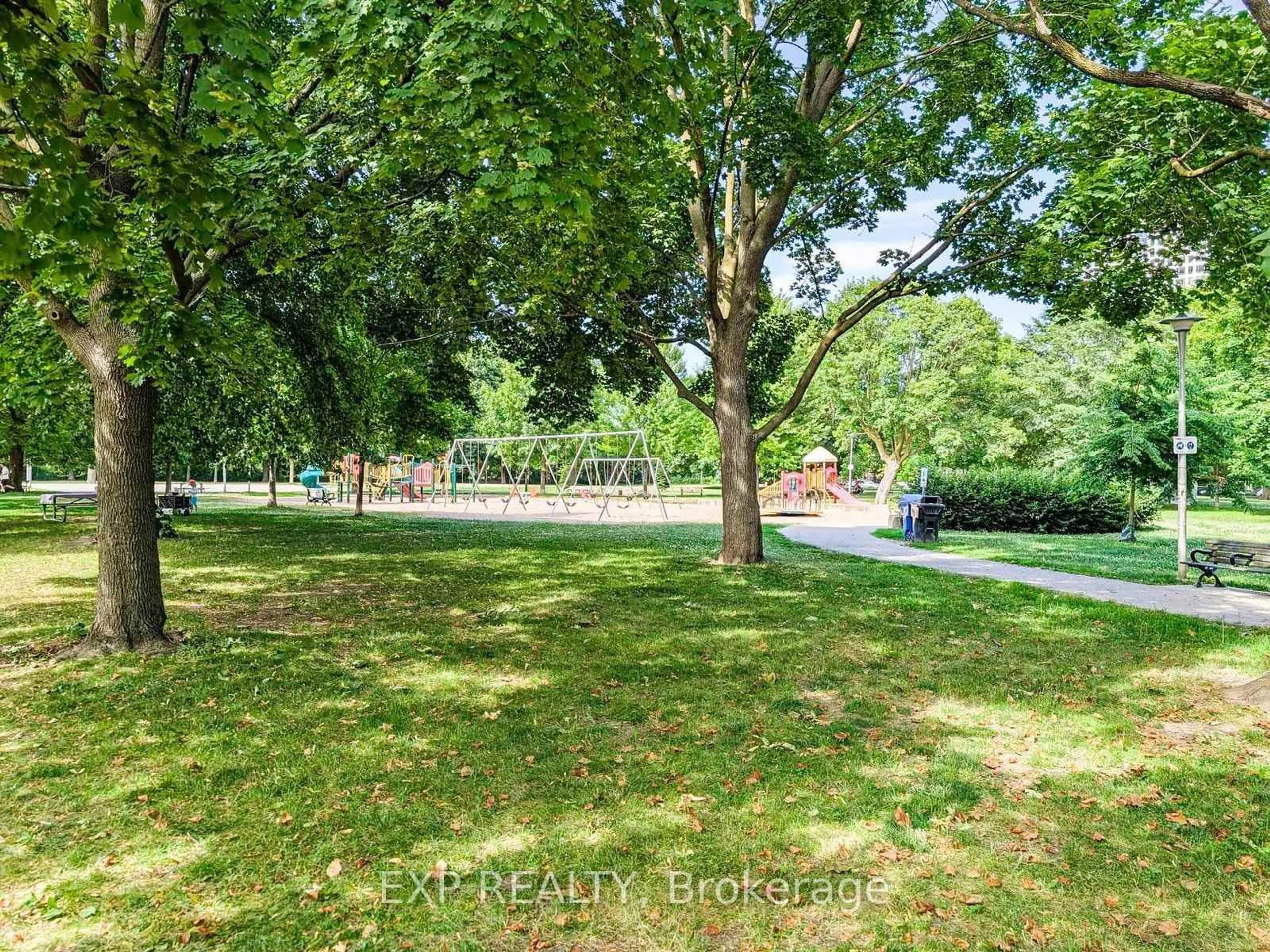 A pic from outside/outdoor area/front of a property/back of a property/a pic from drone, forest/trees view for 150 Edwin Ave, Toronto Ontario M6P 3Z9