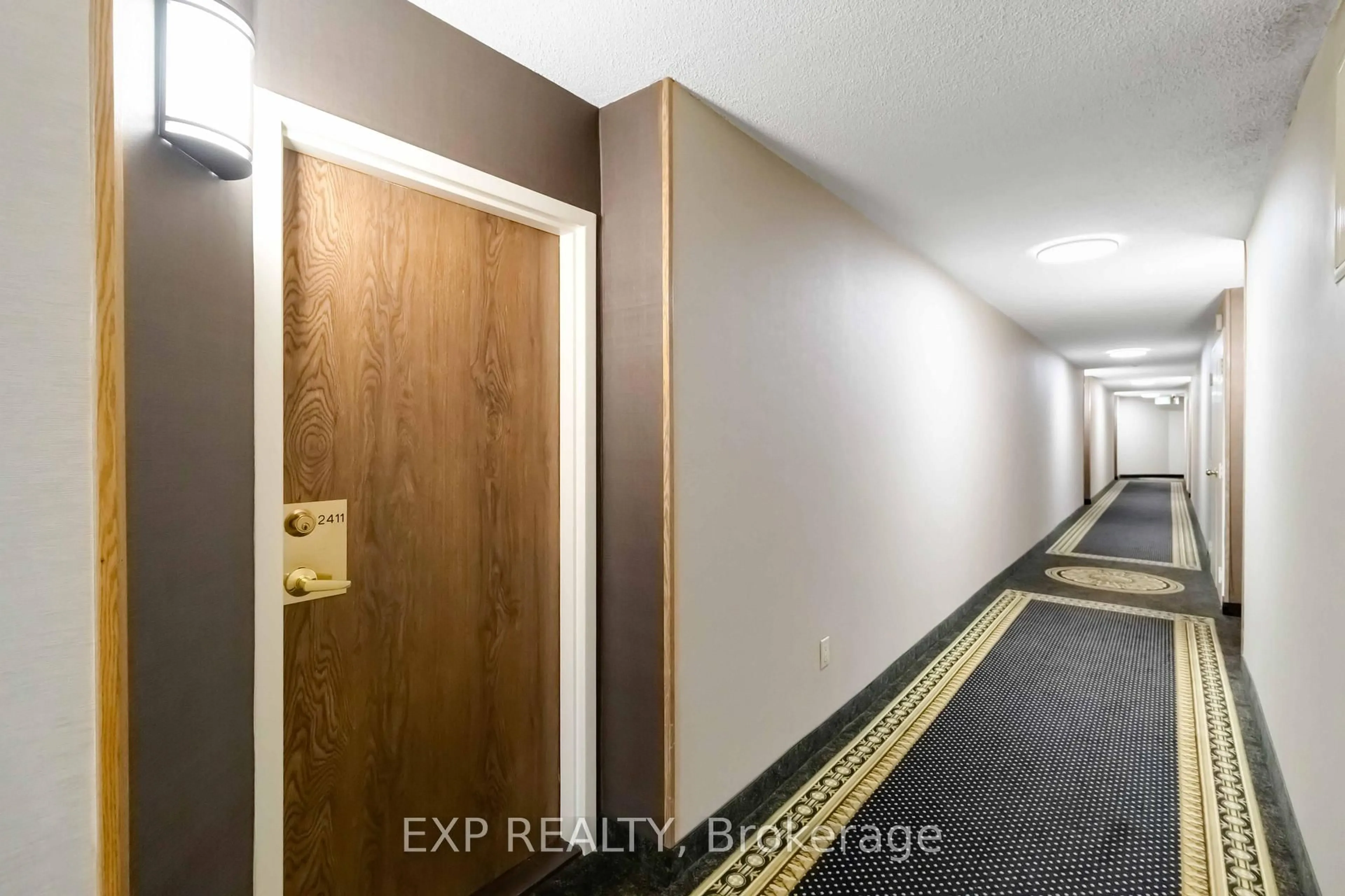 Unknown for 550 Webb Dr #2411, Mississauga Ontario L5B 3Y4