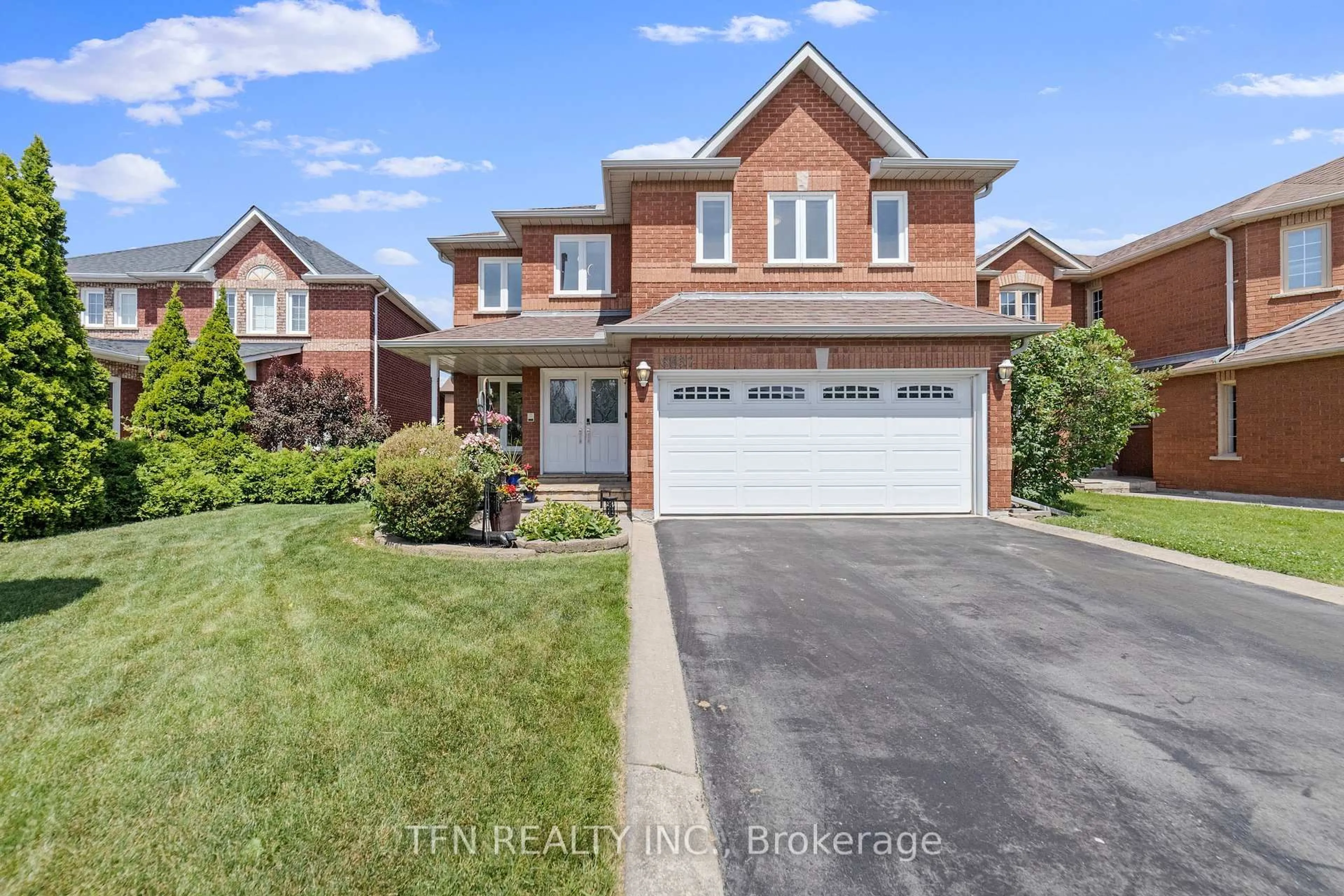 Home with brick exterior material, street for 6837 Lisgar Dr, Mississauga Ontario L5N 6V1