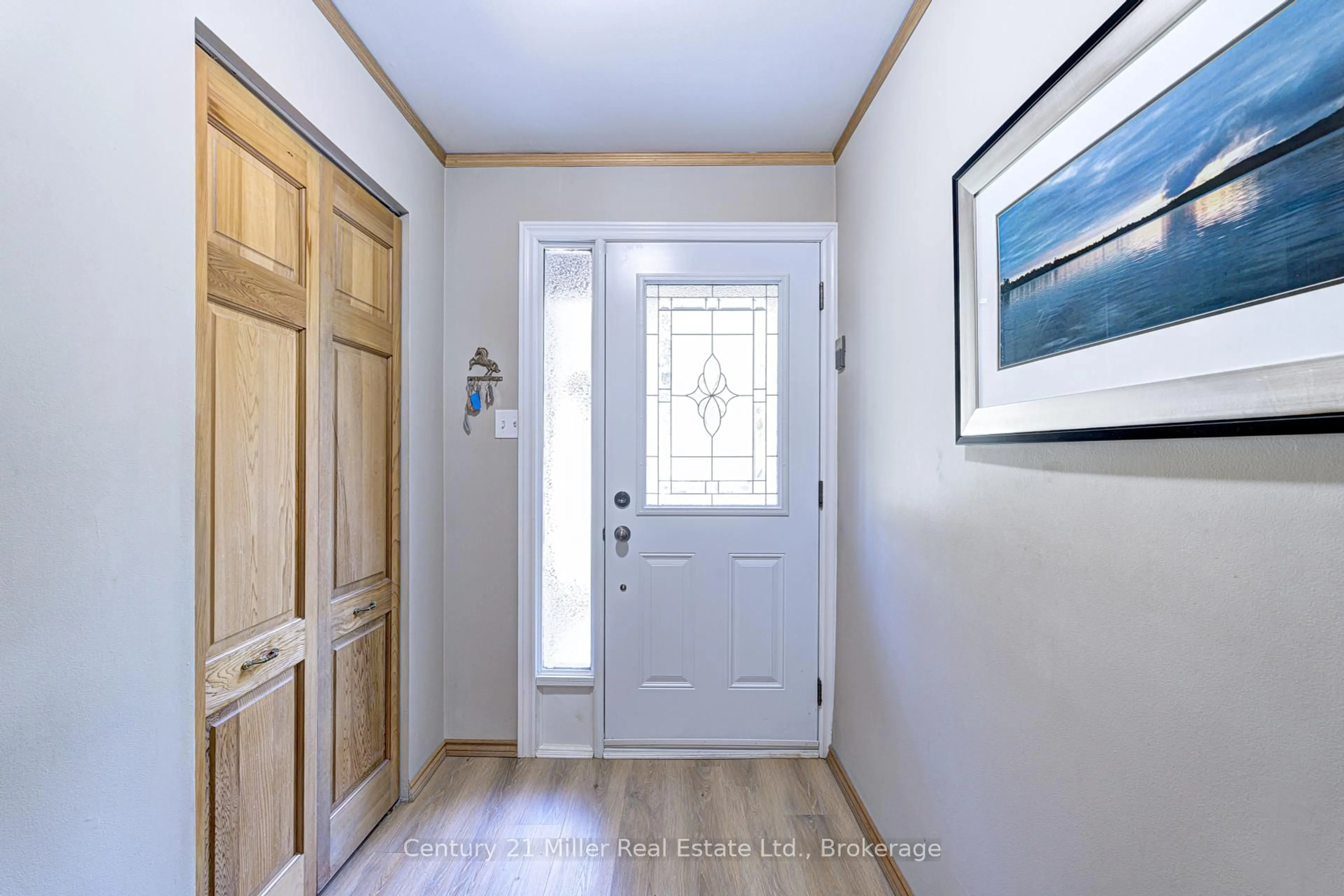 Indoor entryway for 1270 Gainsborough Dr #79, Oakville Ontario L5H 2L2