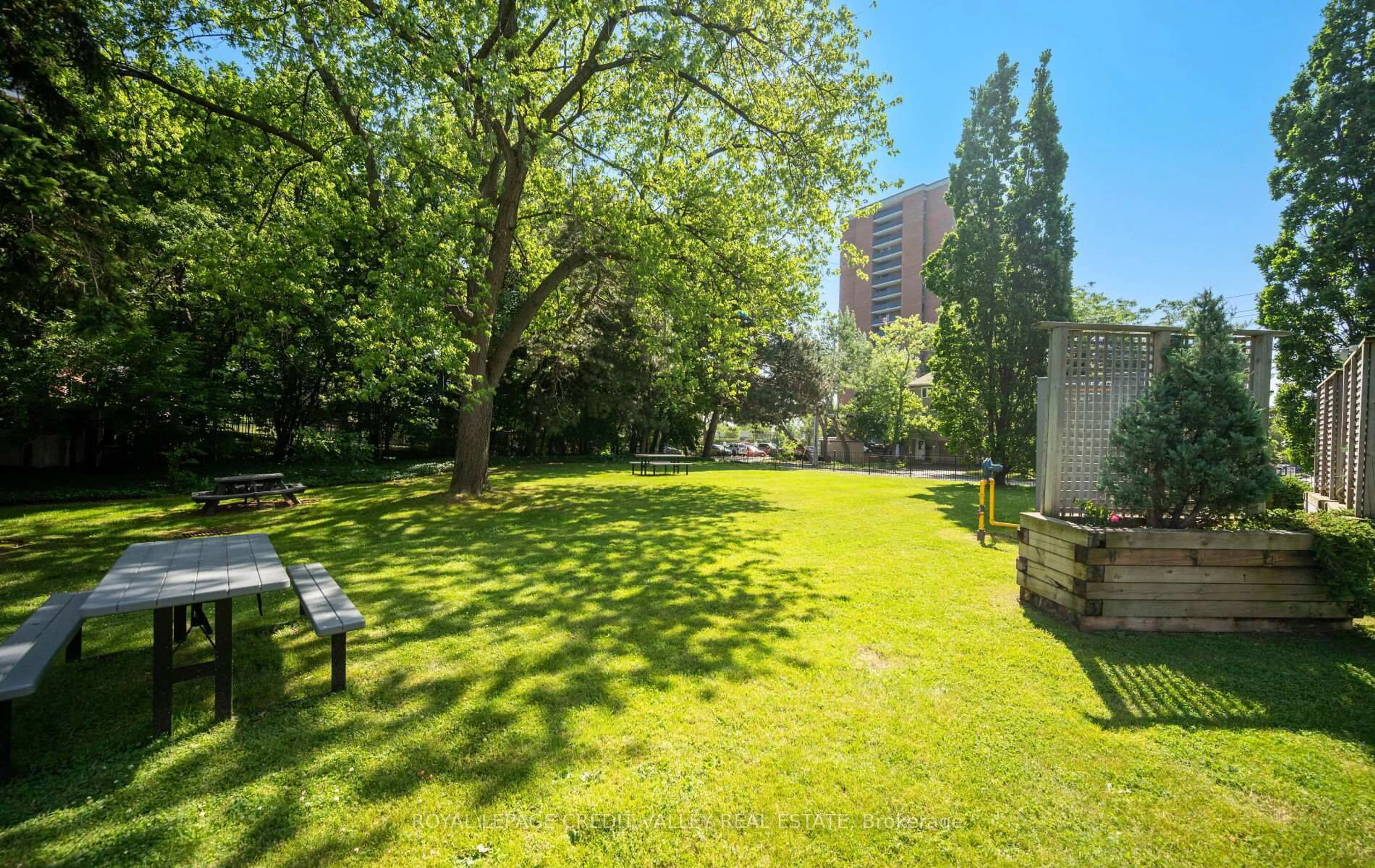 Patio, forest/trees view for 2263 Marine Dr #601, Oakville Ontario L6L 5K1
