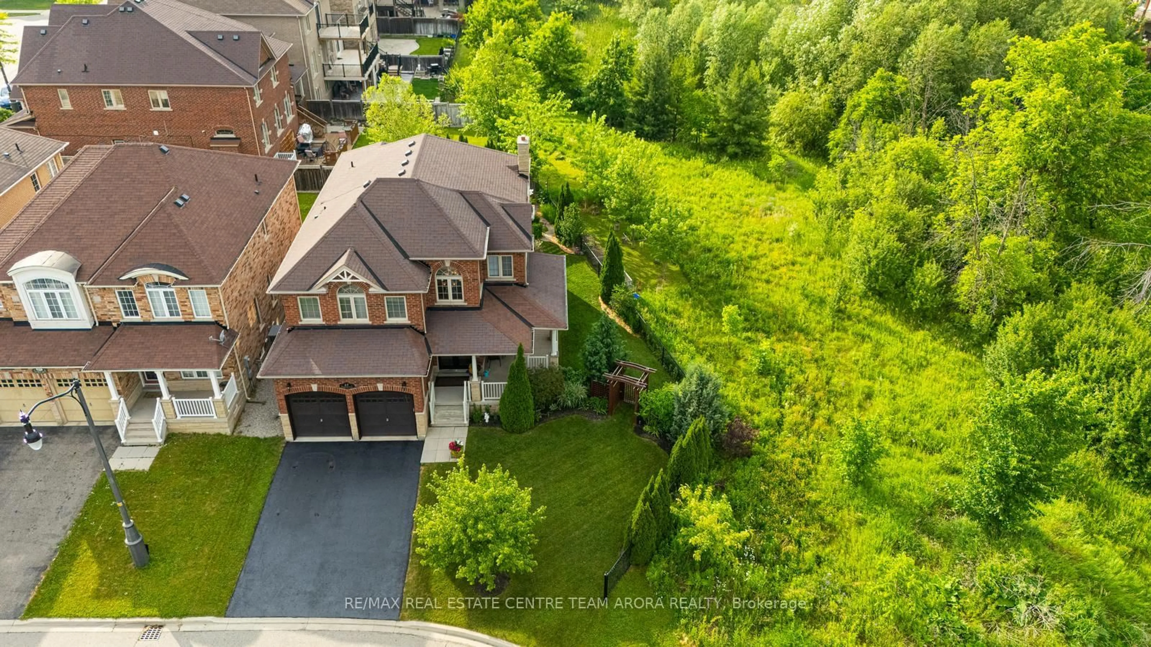 A pic from outside/outdoor area/front of a property/back of a property/a pic from drone, street for 45 Maybeck Dr, Brampton Ontario L6X 0Z1