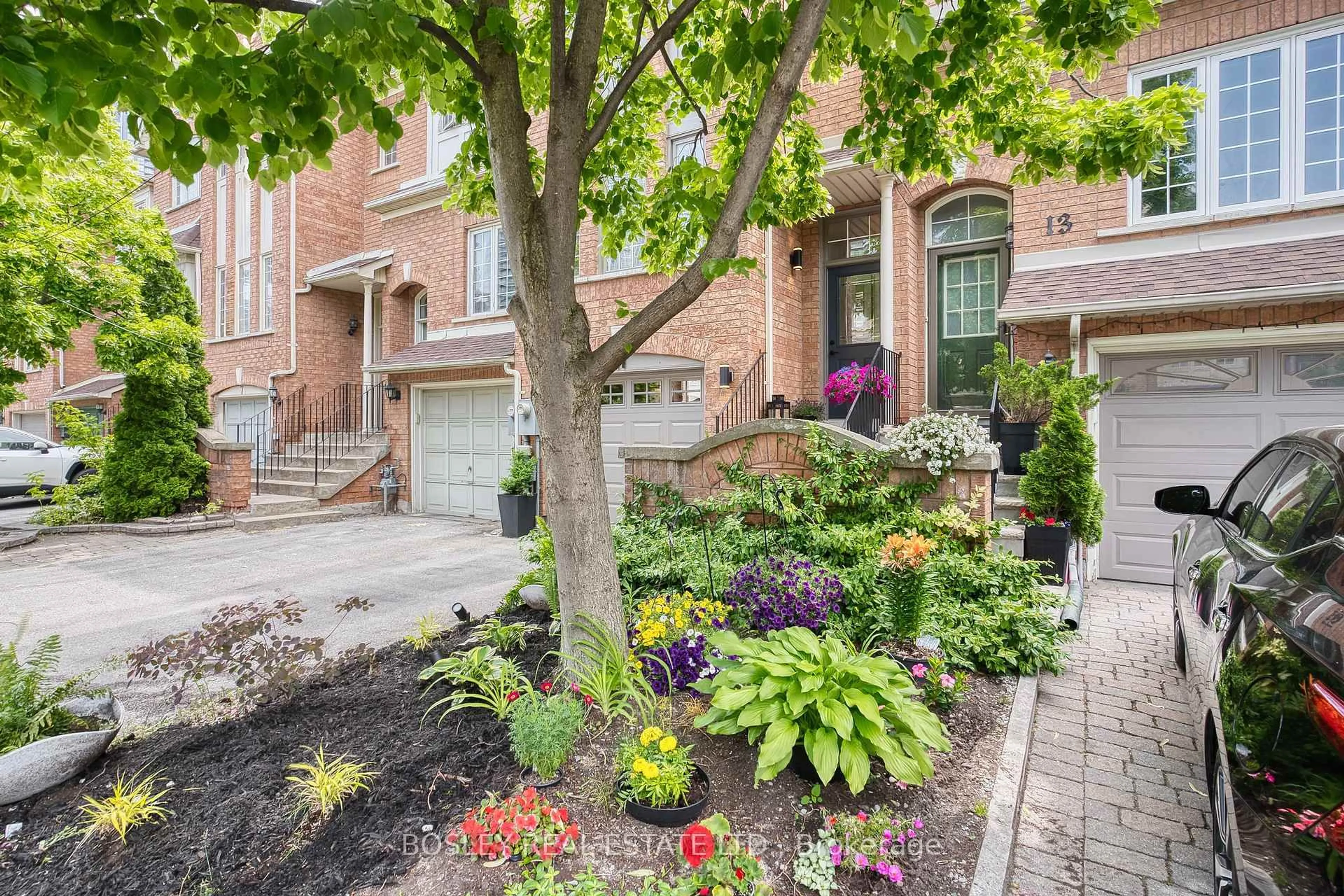 Home with brick exterior material, street for 11 Bluewater Crt, Toronto Ontario M8V 4A7