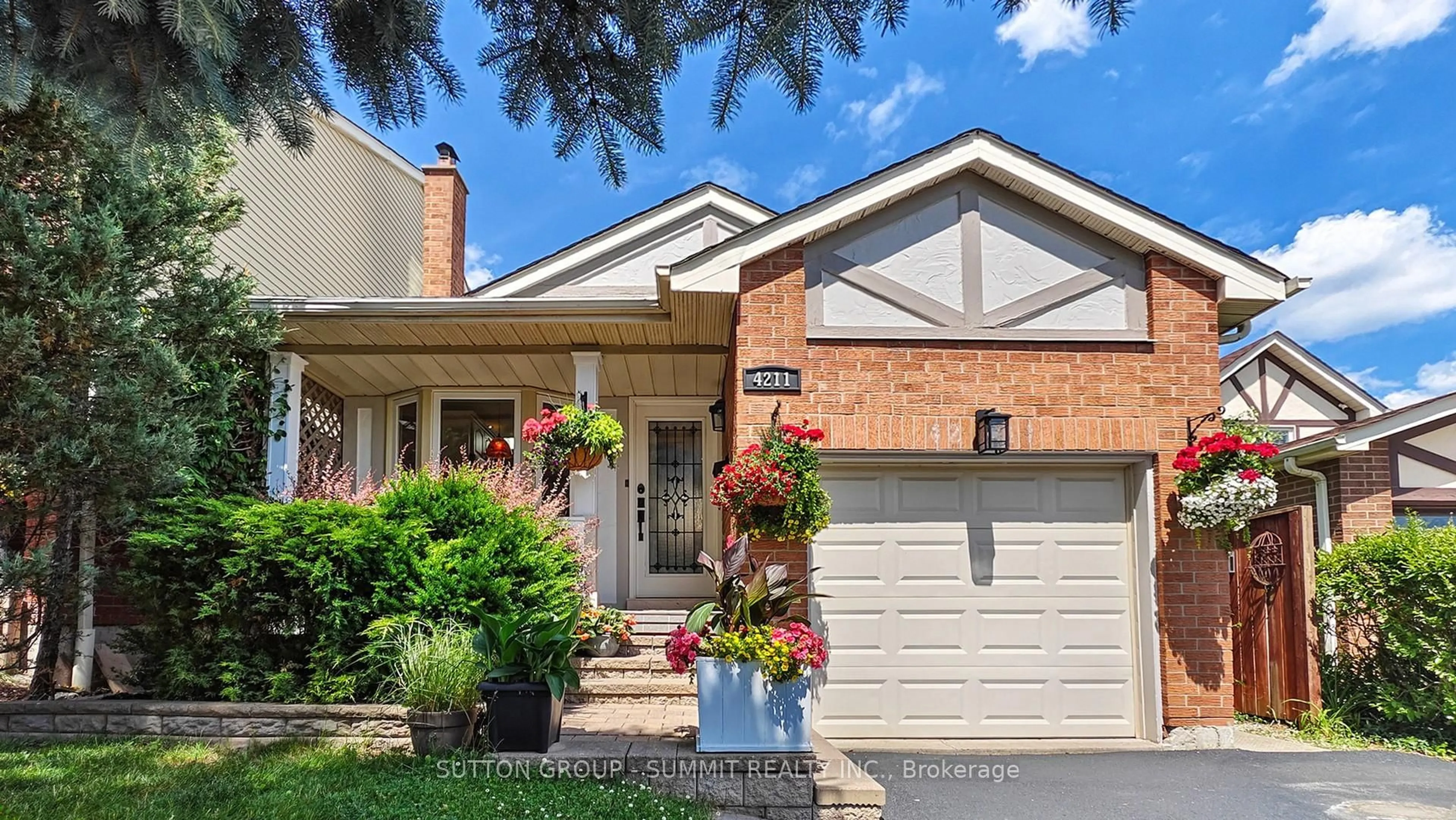 Home with brick exterior material, street for 4211 Stonemason Cres, Mississauga Ontario L5L 2Z6