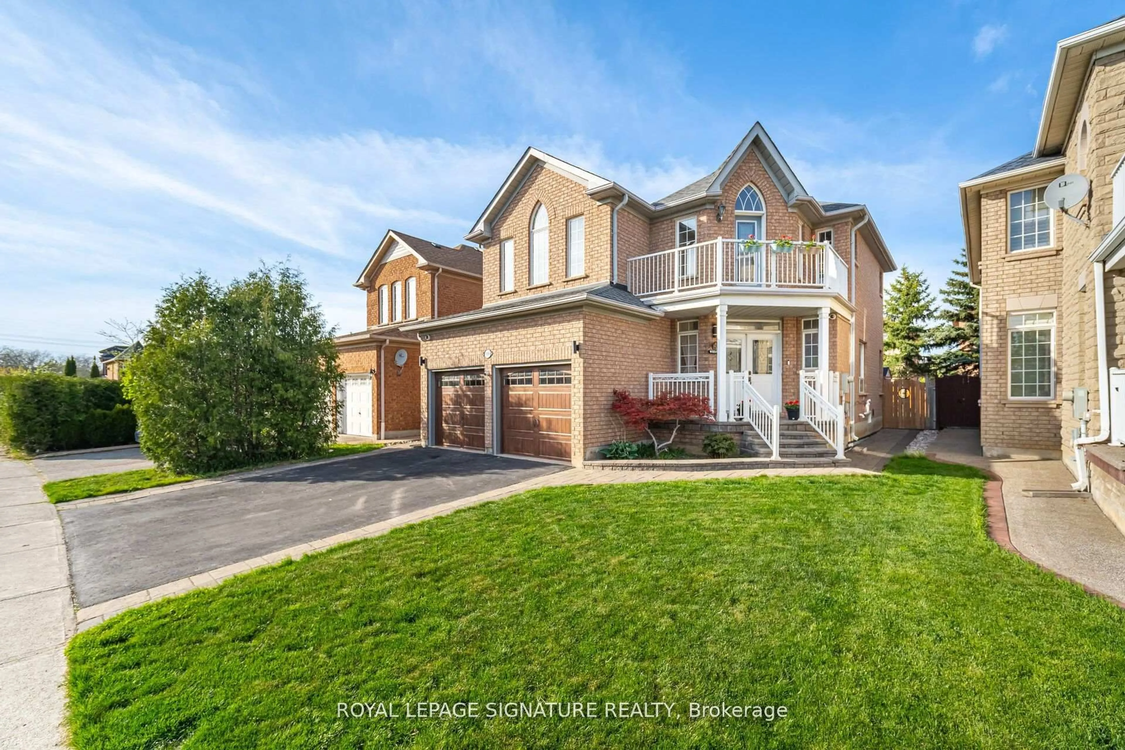 Home with brick exterior material, street for 7289 Magistrate Terr, Mississauga Ontario L5W 1H8