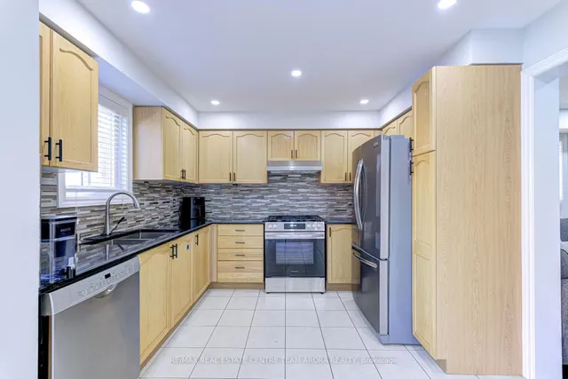 Additional image 28 of 85 Ridgemore Cres