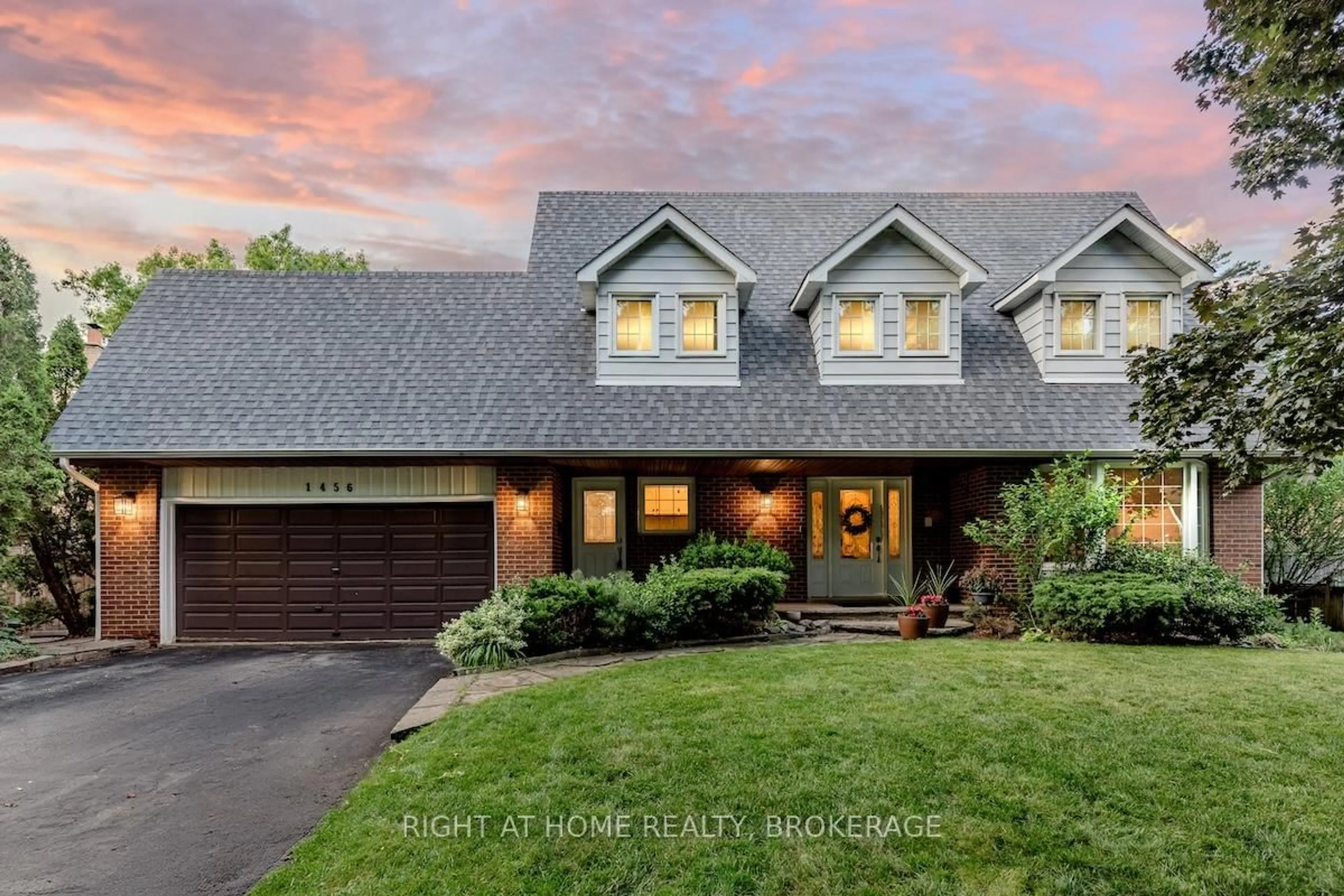 Home with brick exterior material, street for 1456 Ballyclare Dr, Mississauga Ontario L5C 1J5