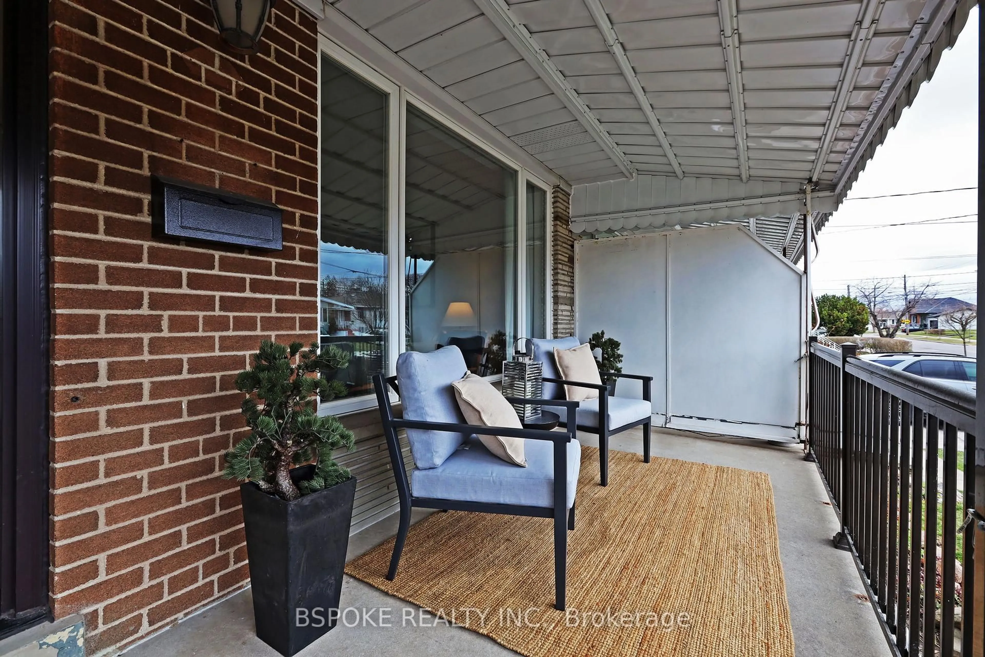 Unknown for 49 Howbert Dr, Toronto Ontario M9N 3L1