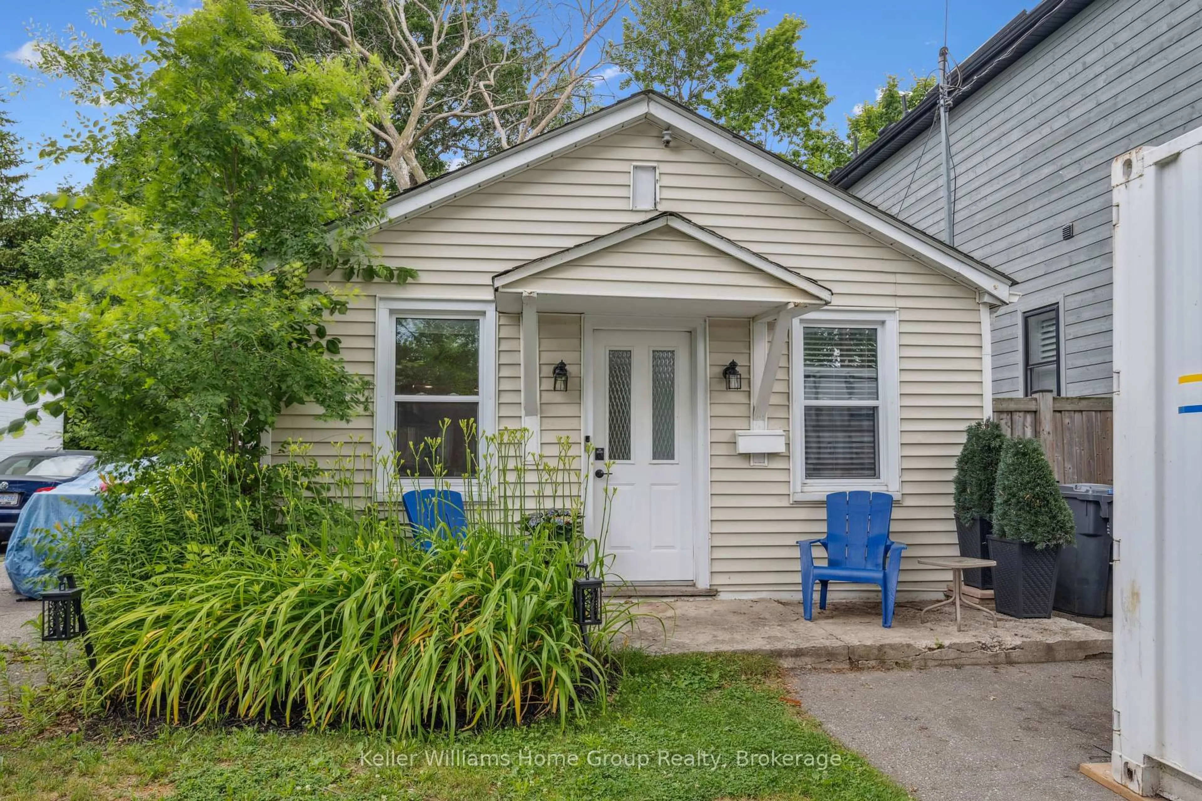 Unknown for 179 Angelene St, Mississauga Ontario L5G 1X1