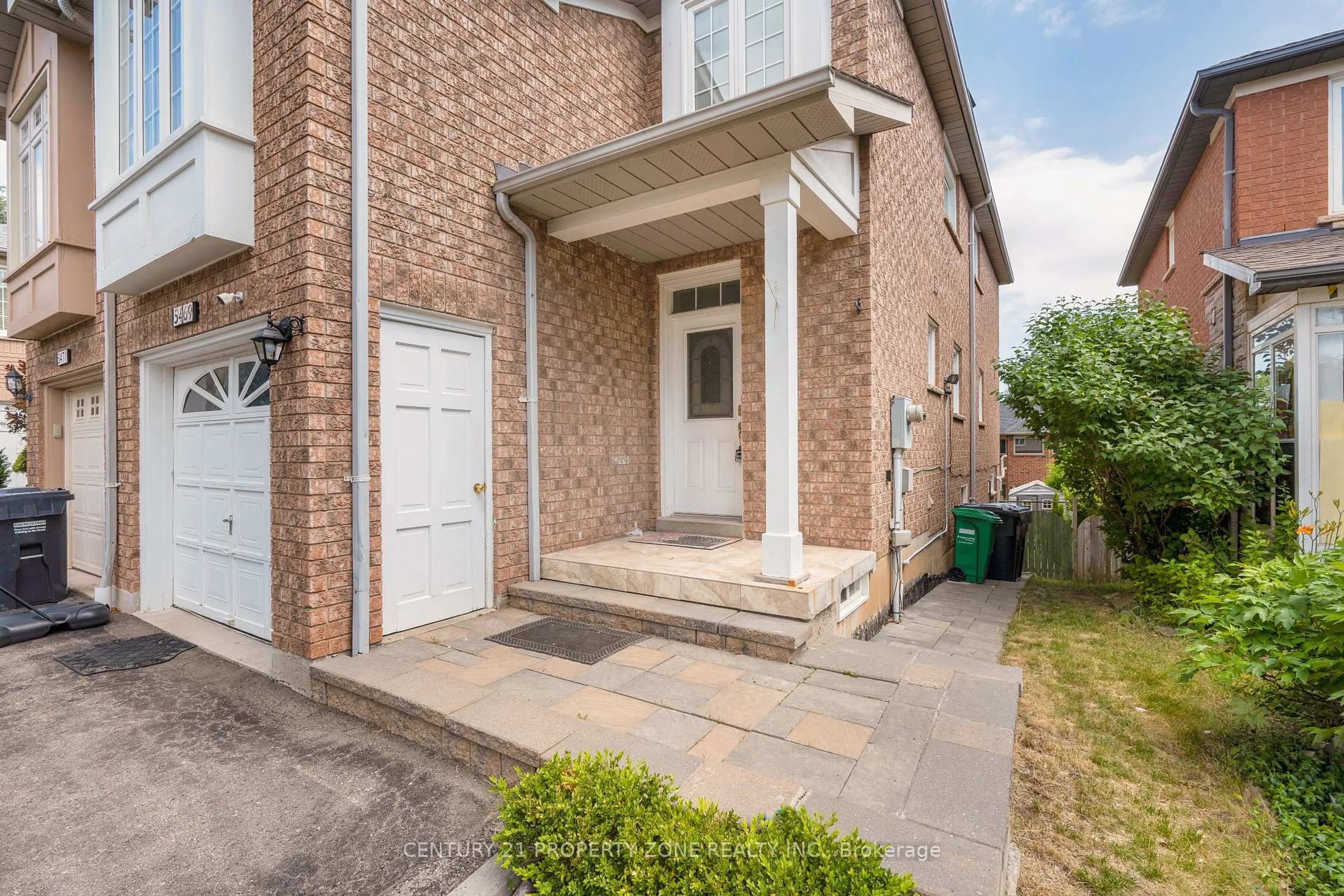 Home with brick exterior material, street for 5469 Palmerstone Cres, Mississauga Ontario L5M 5Z8