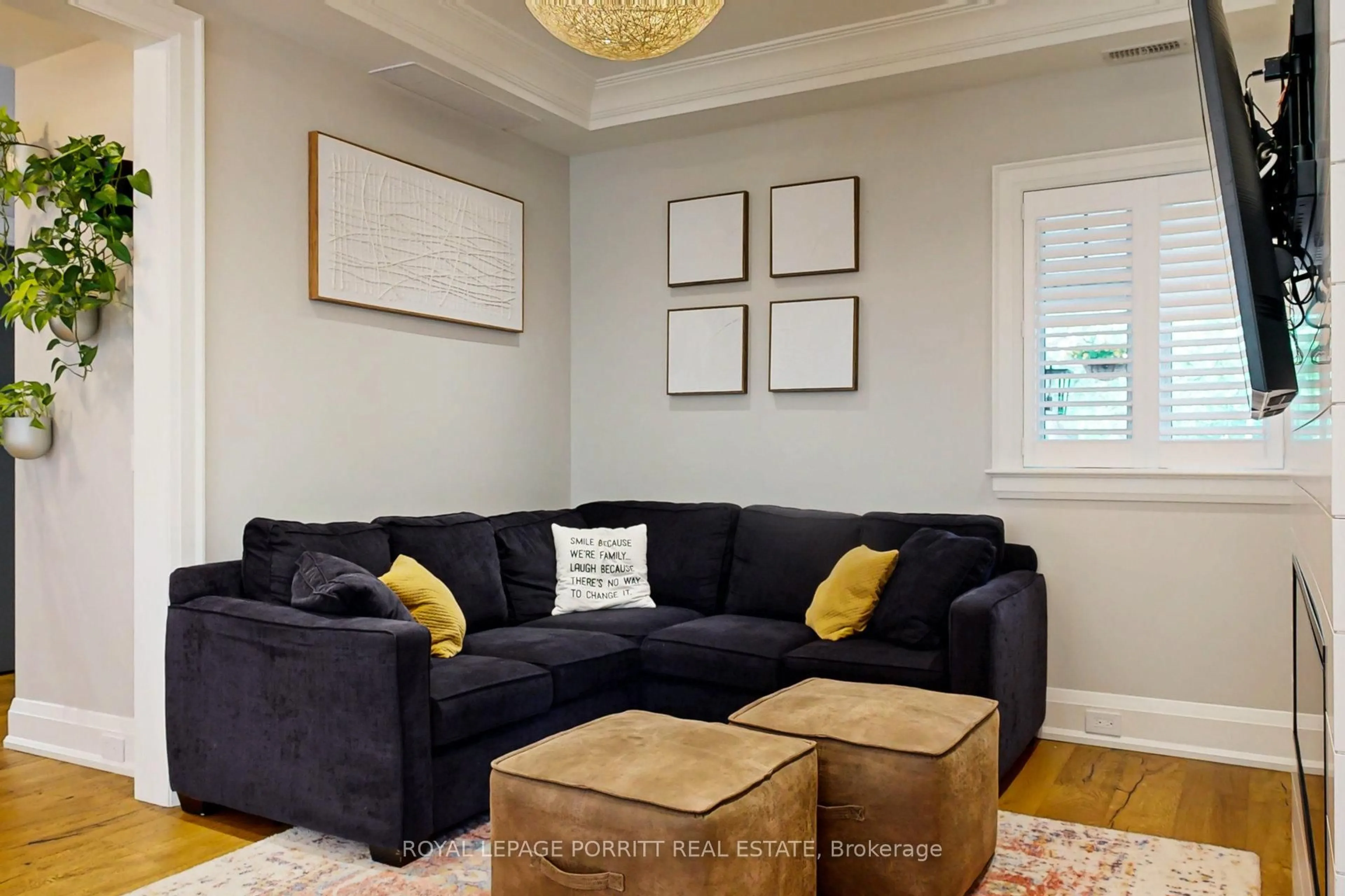 Living room with furniture, unknown for 10 Thirty First St, Toronto Ontario M8W 3E8