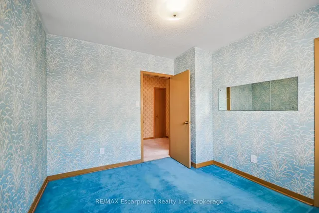 Additional property image - 3212 Cedartree Cres