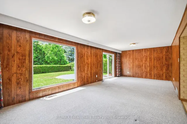 Additional property image - 3212 Cedartree Cres