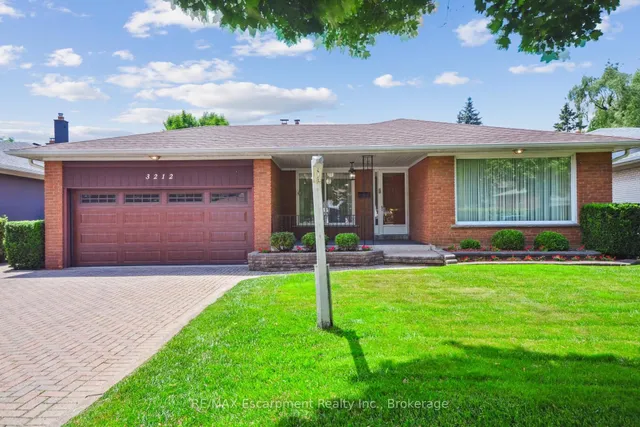 Additional property image - 3212 Cedartree Cres
