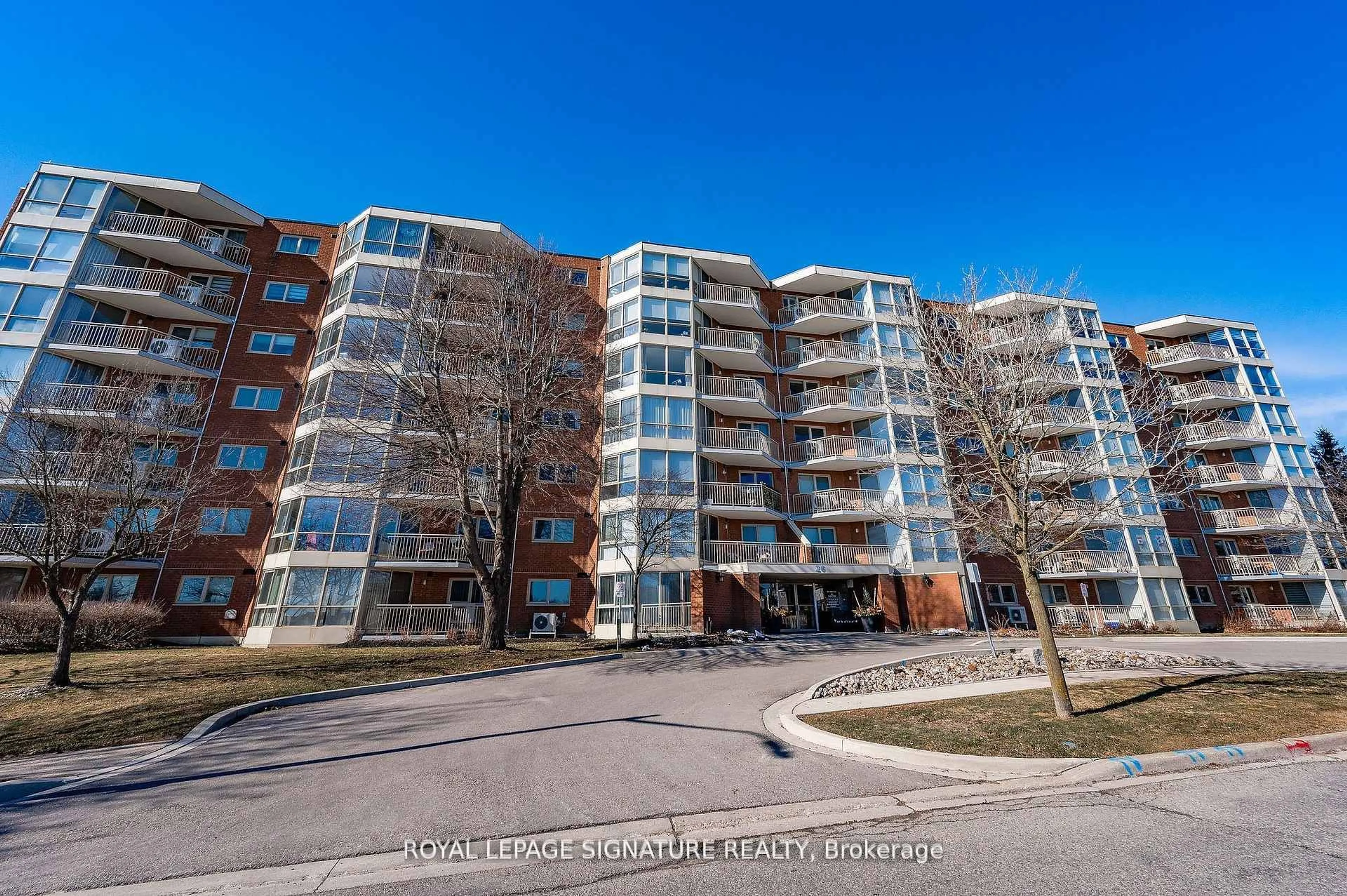 A pic from outside/outdoor area/front of a property/back of a property/a pic from drone, unknown for 26 Hall Rd #412, Halton Hills Ontario L7G 5G5