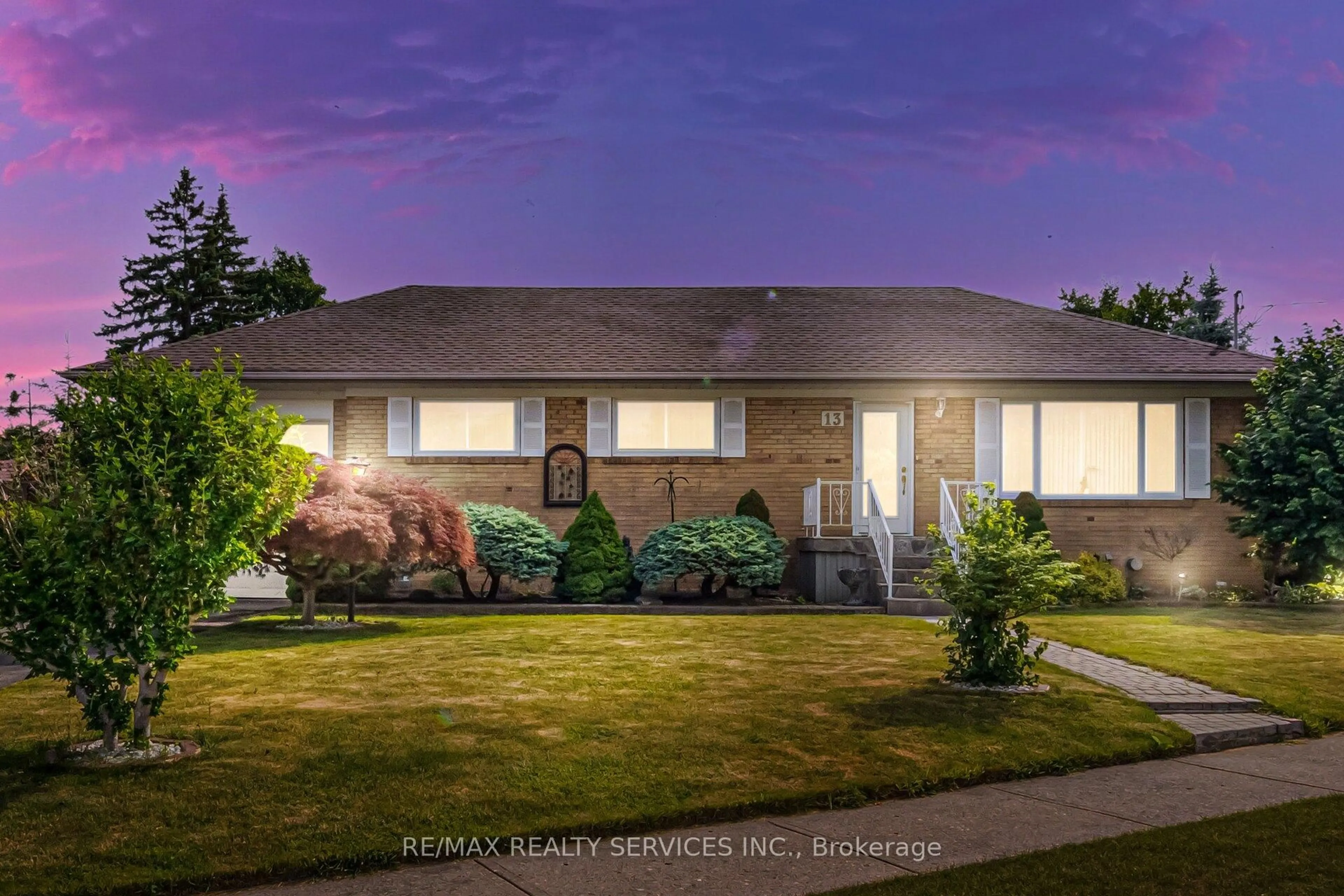 Unknown for 13 Bairstow Cres, Halton Hills Ontario L7G 1L9