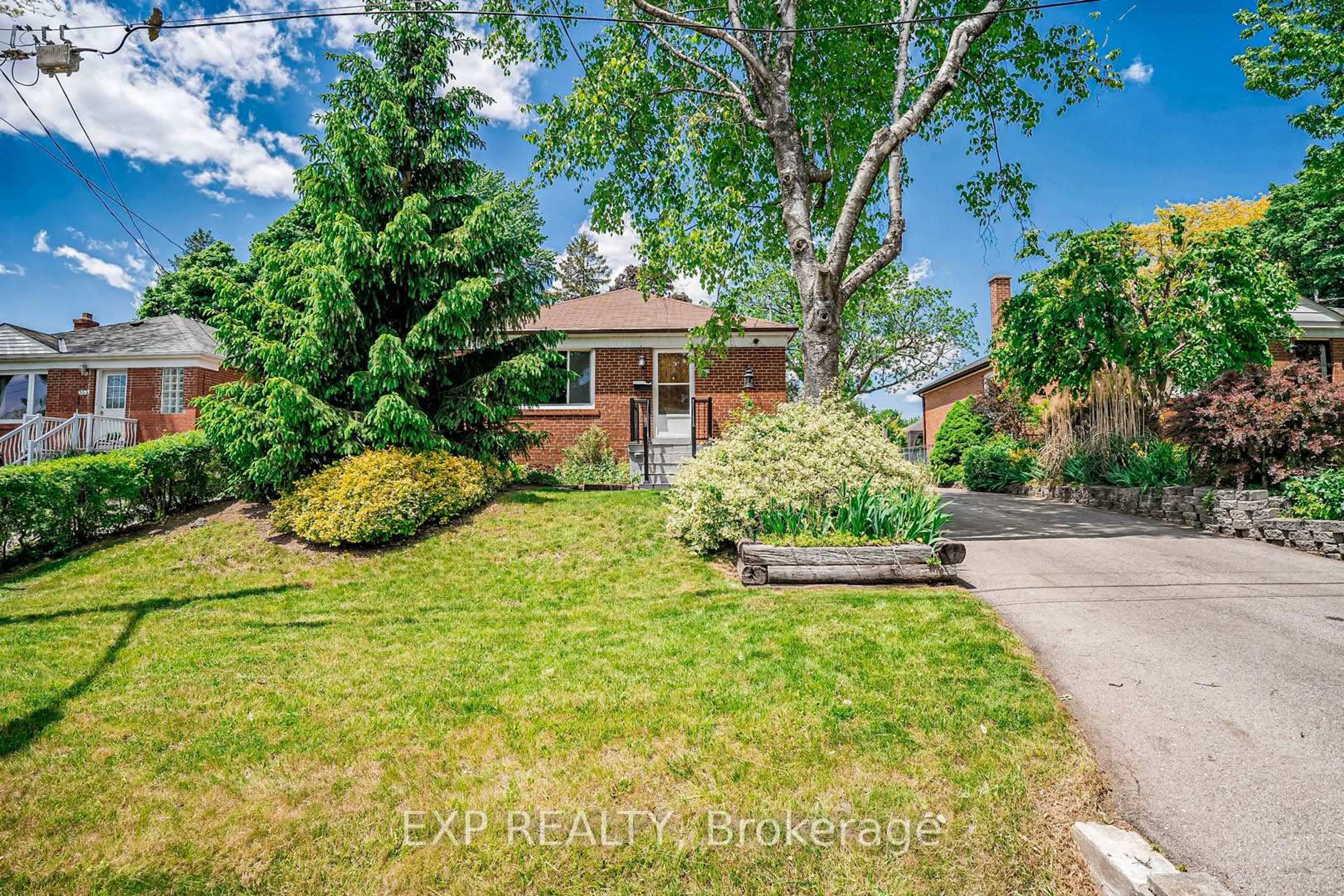 Unknown for 559 Drymen Cres, Mississauga Ontario L5G 2N9