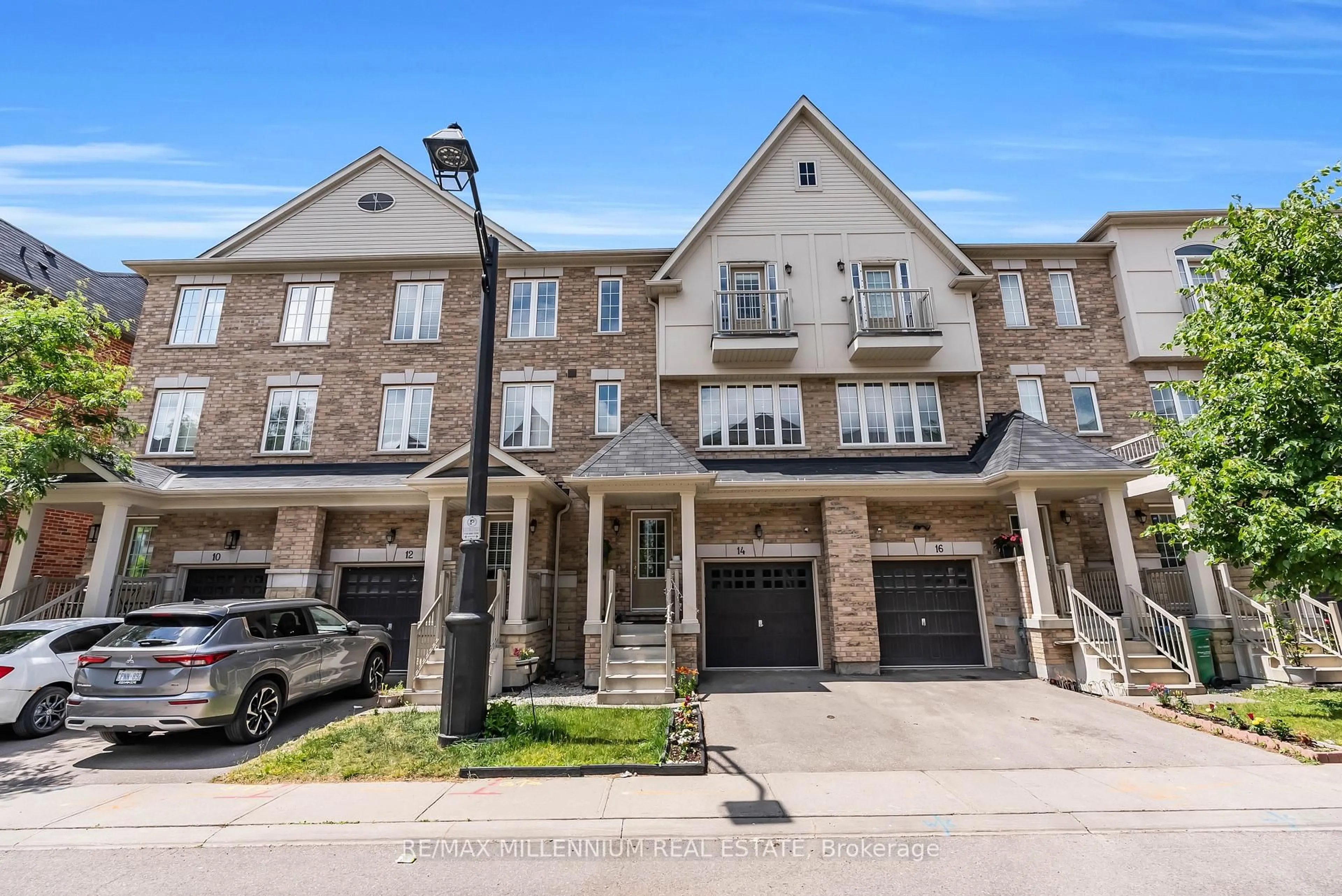 Unknown for 14 Kayak Hts, Brampton Ontario L6Z 0H8