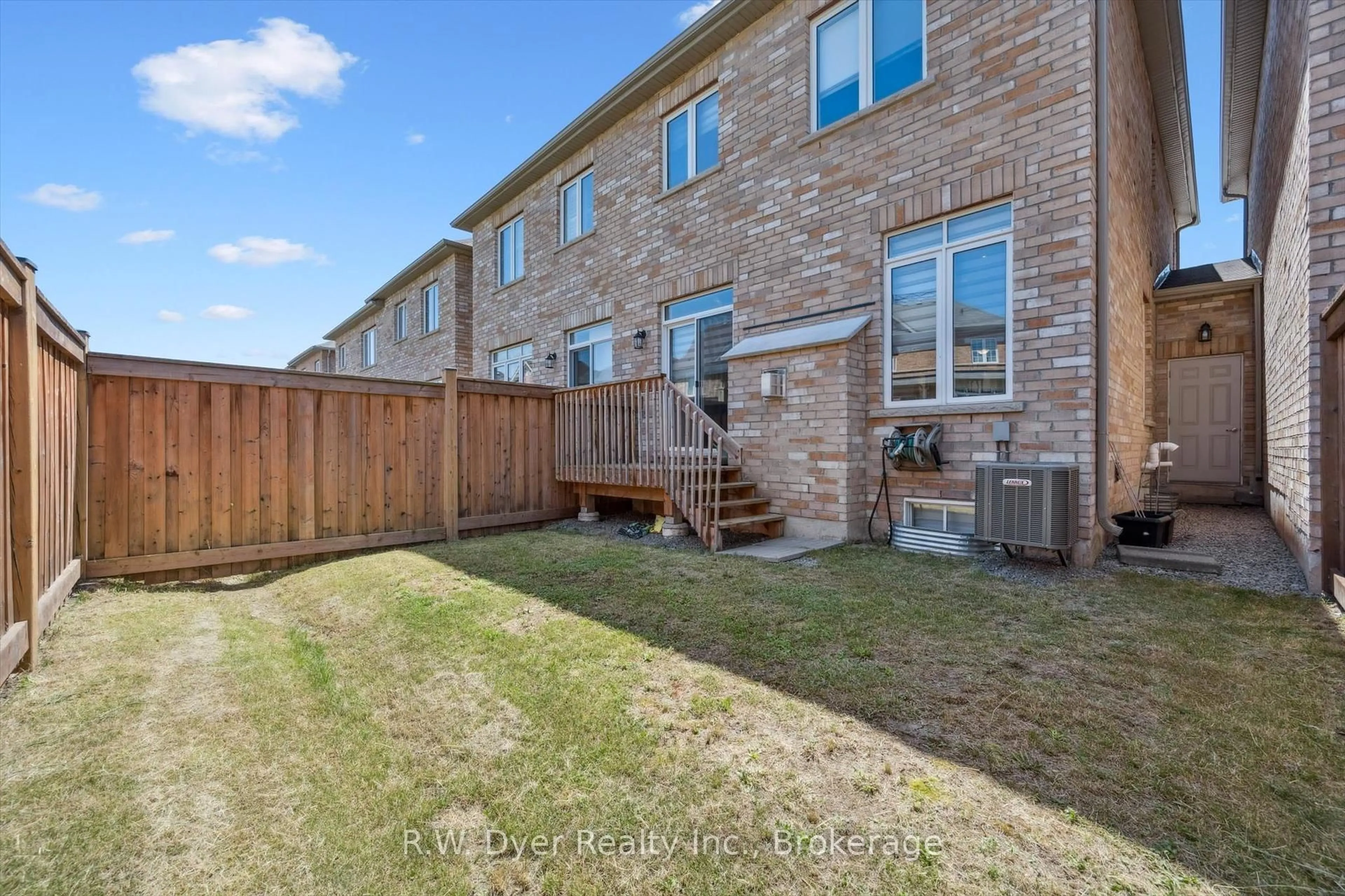Patio, street for 3313 Jacob Way, Oakville Ontario L6M 5J9