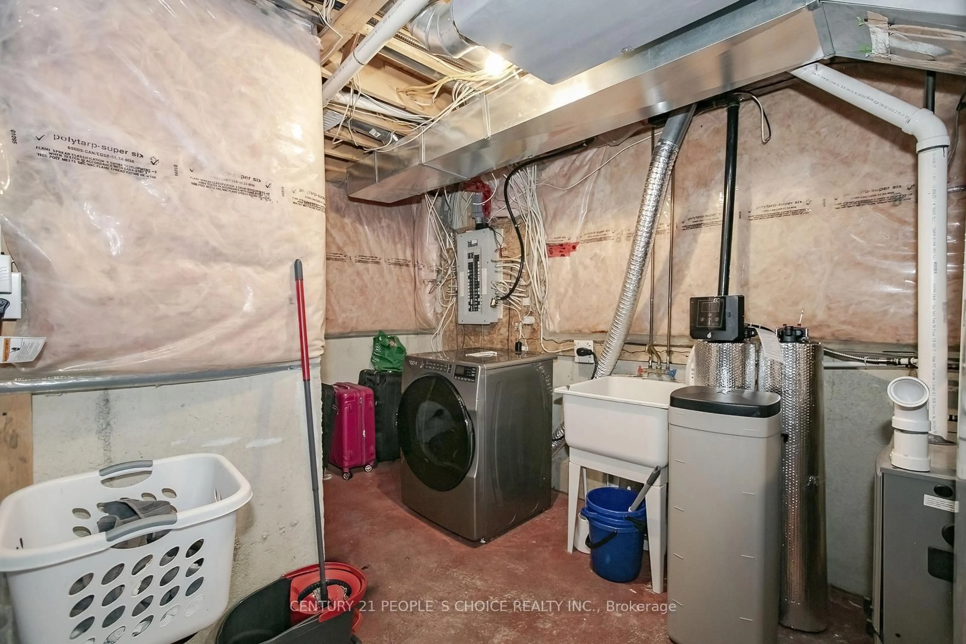 Laundry room for 47 Garibaldi Dr, Brampton Ontario L6X 4Z2