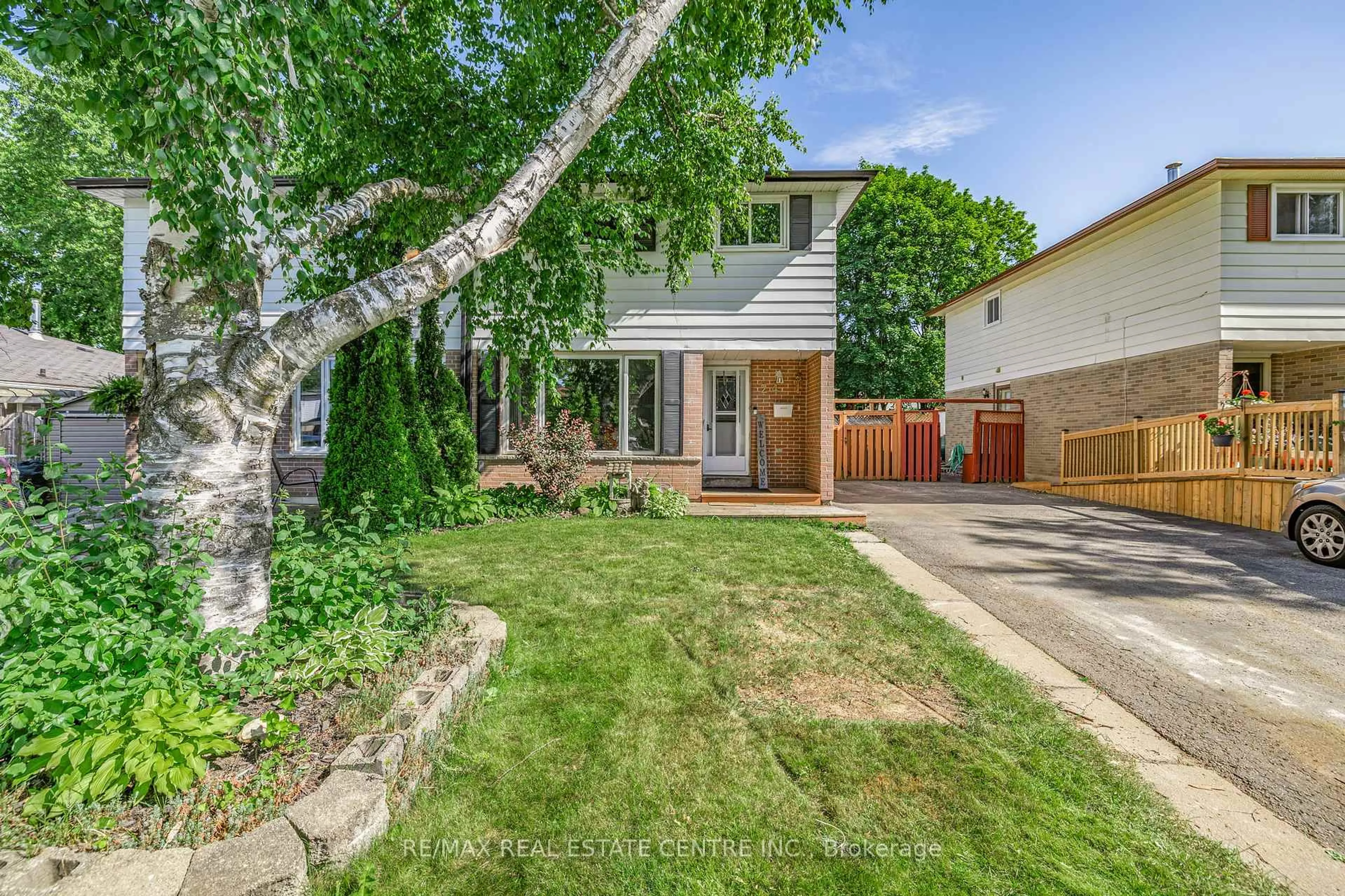 Unknown for 24 Carlton Dr, Orangeville Ontario L9W 2X9
