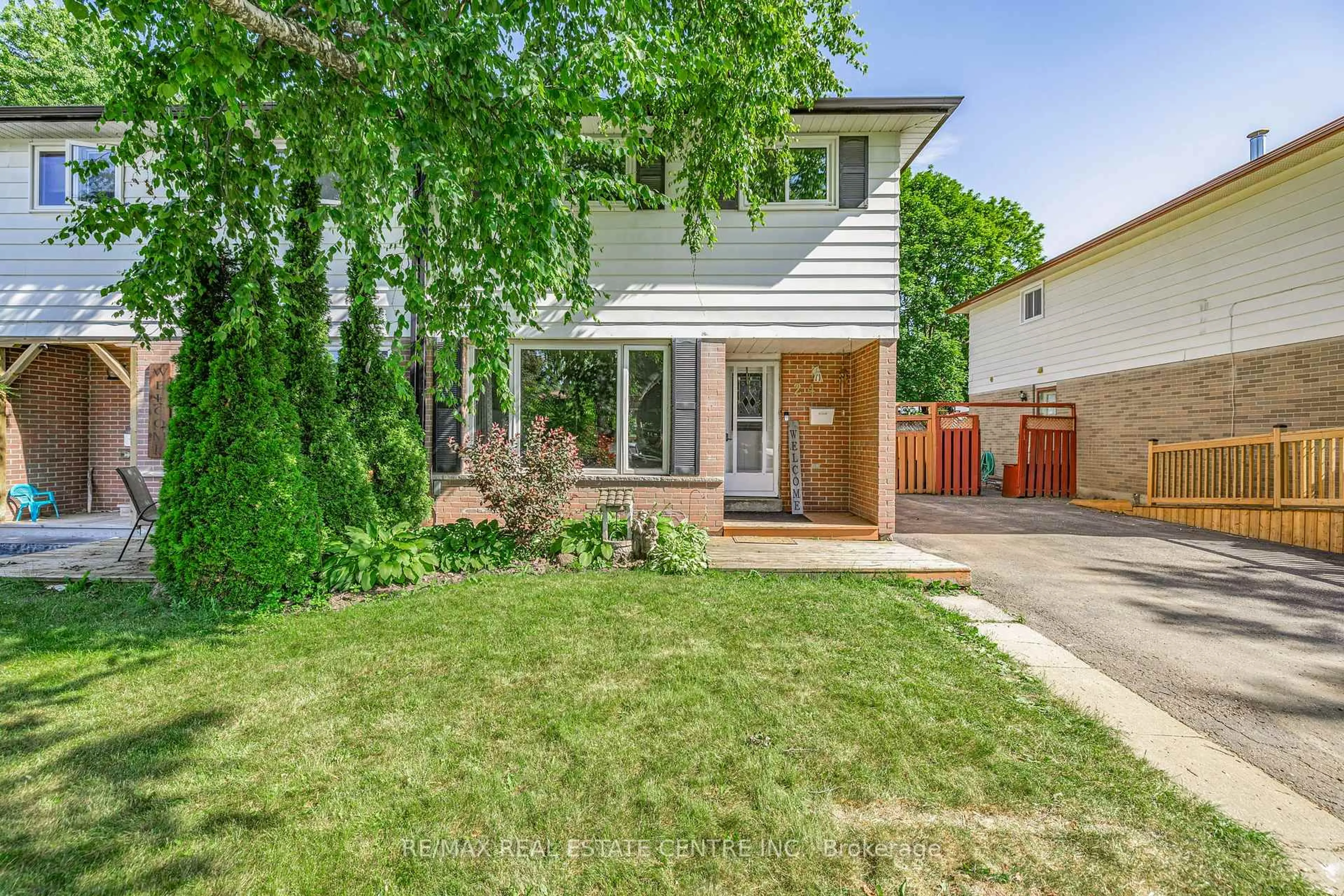 Home with brick exterior material, street for 24 Carlton Dr, Orangeville Ontario L9W 2X9