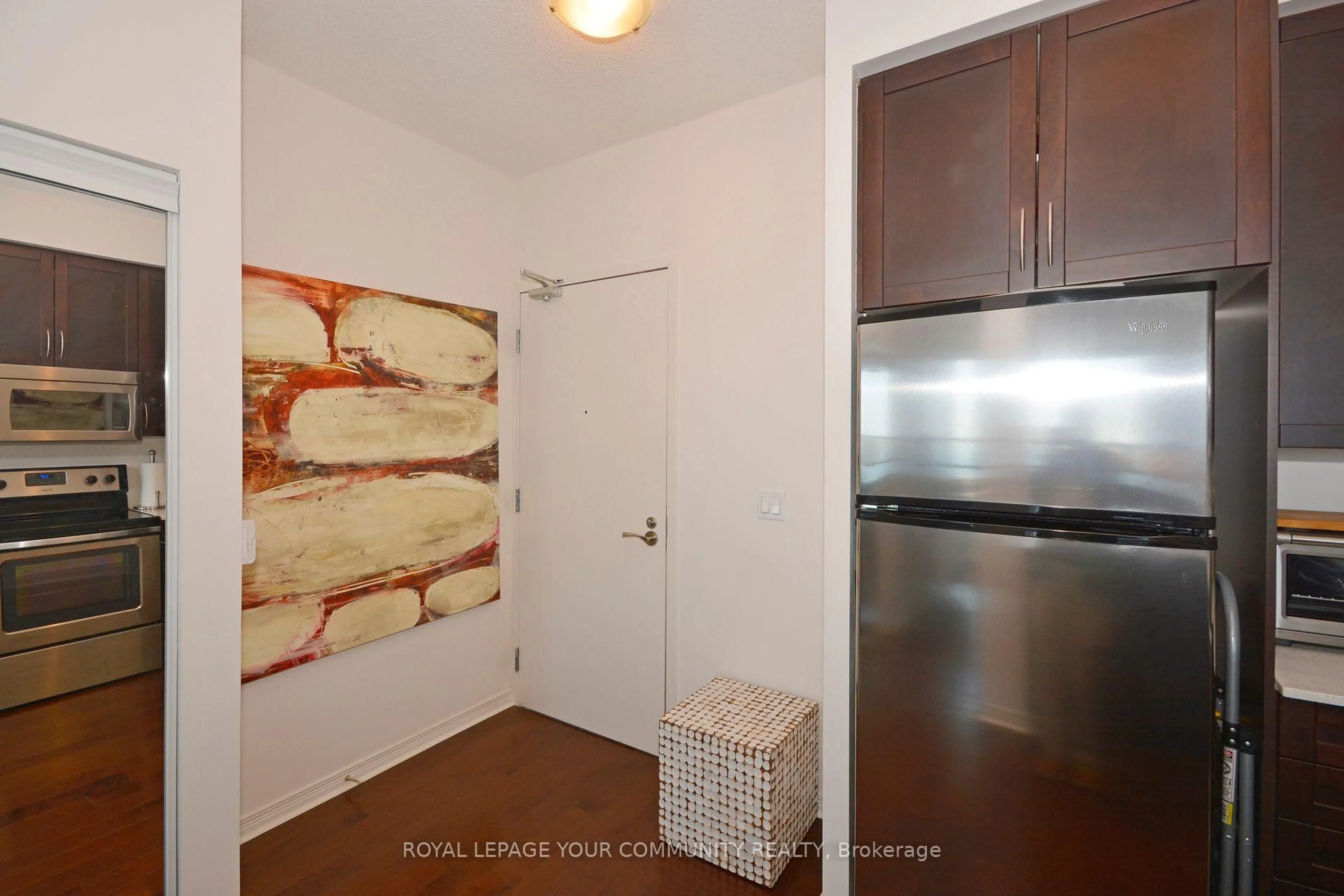 Unknown for 2230 Lake Shore Blvd #4101, Toronto Ontario M8V 0B2