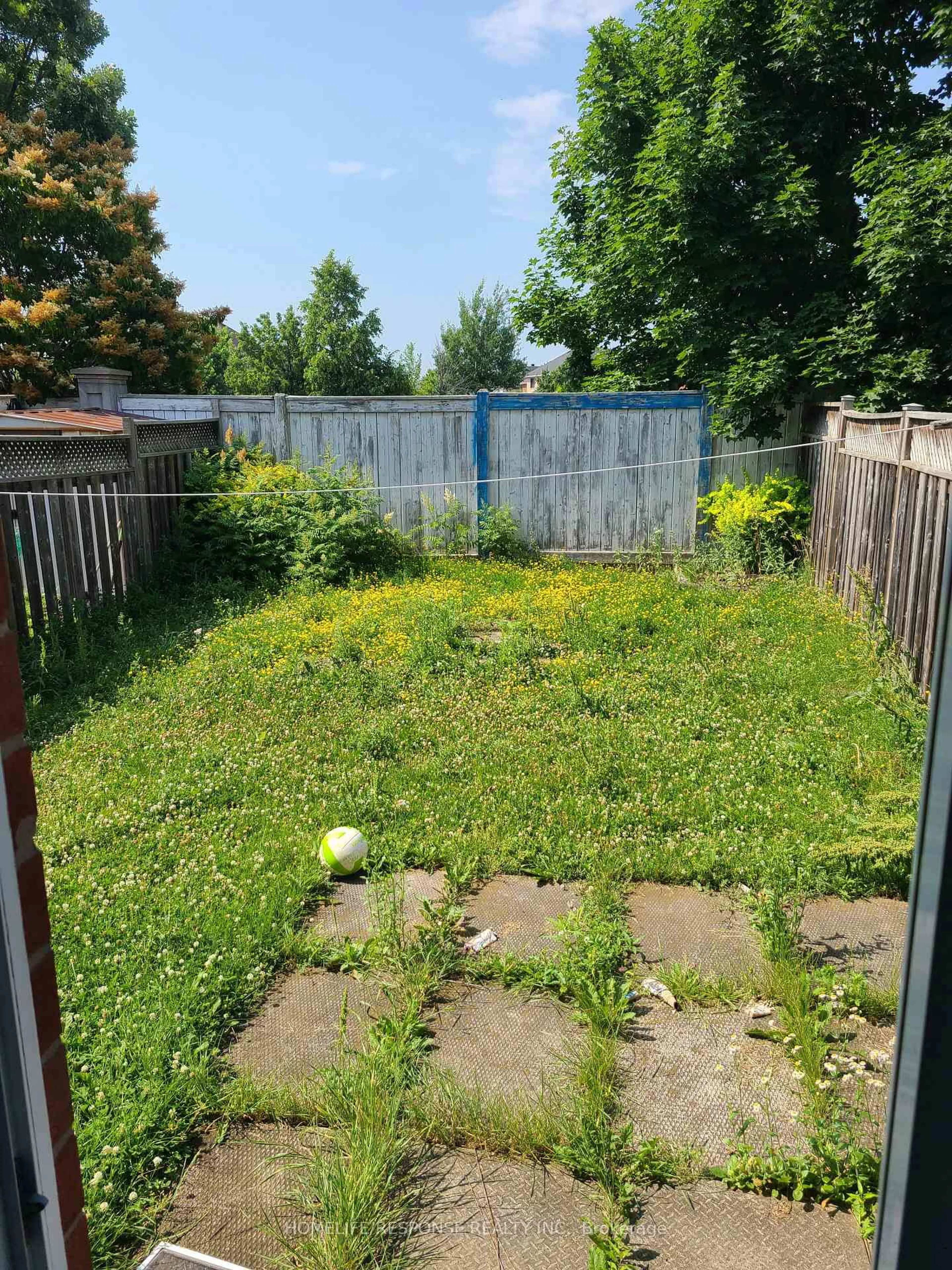 Shed for 14 ROTUNDA St, Brampton Ontario L6X 5C9