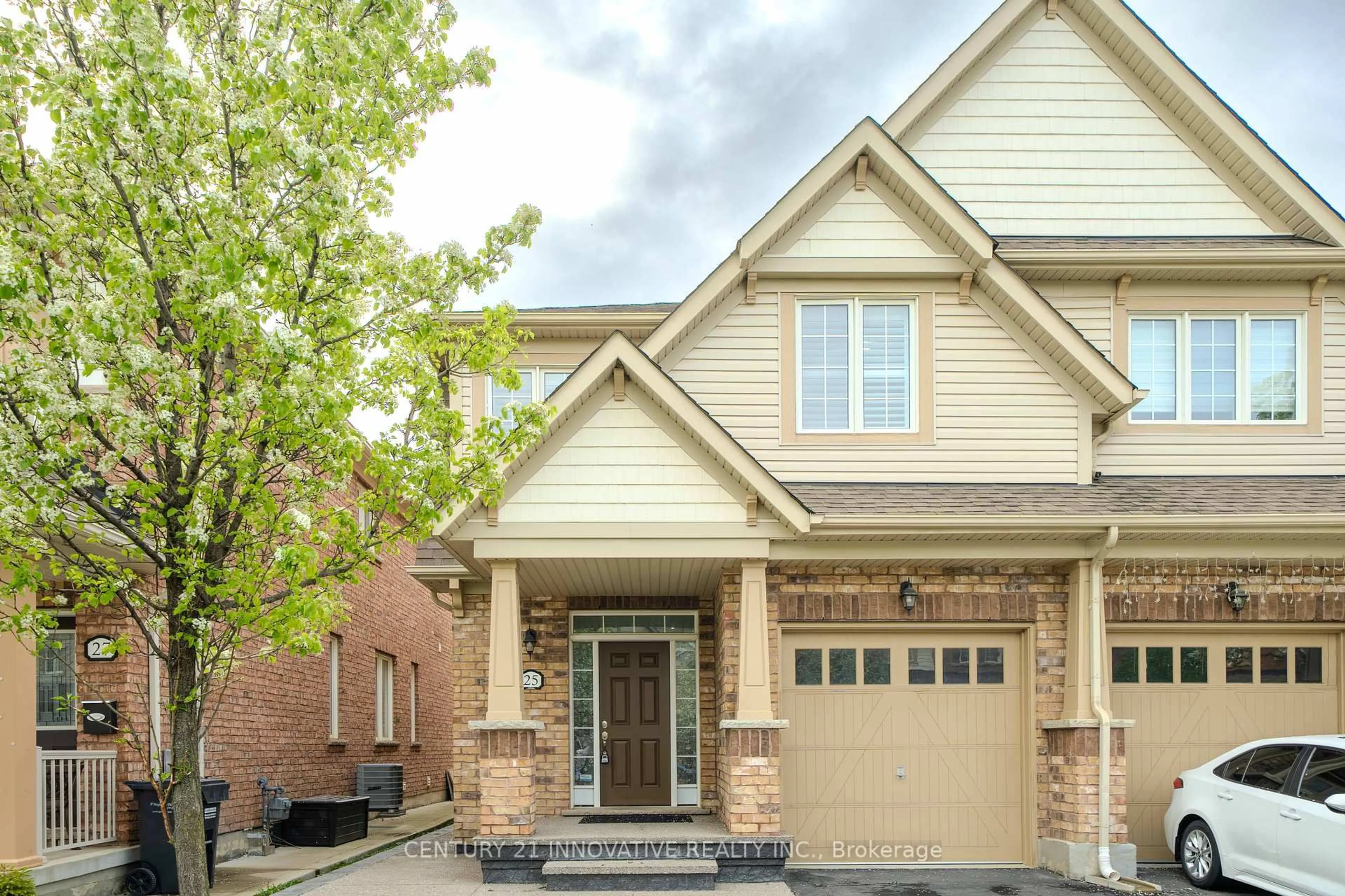 Home with brick exterior material, street for 25 Wellman Cres, Caledon Ontario L7C 3W4
