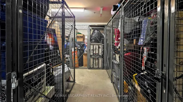 Additional image 7 of 3351 Cawthra Rd Unit 218