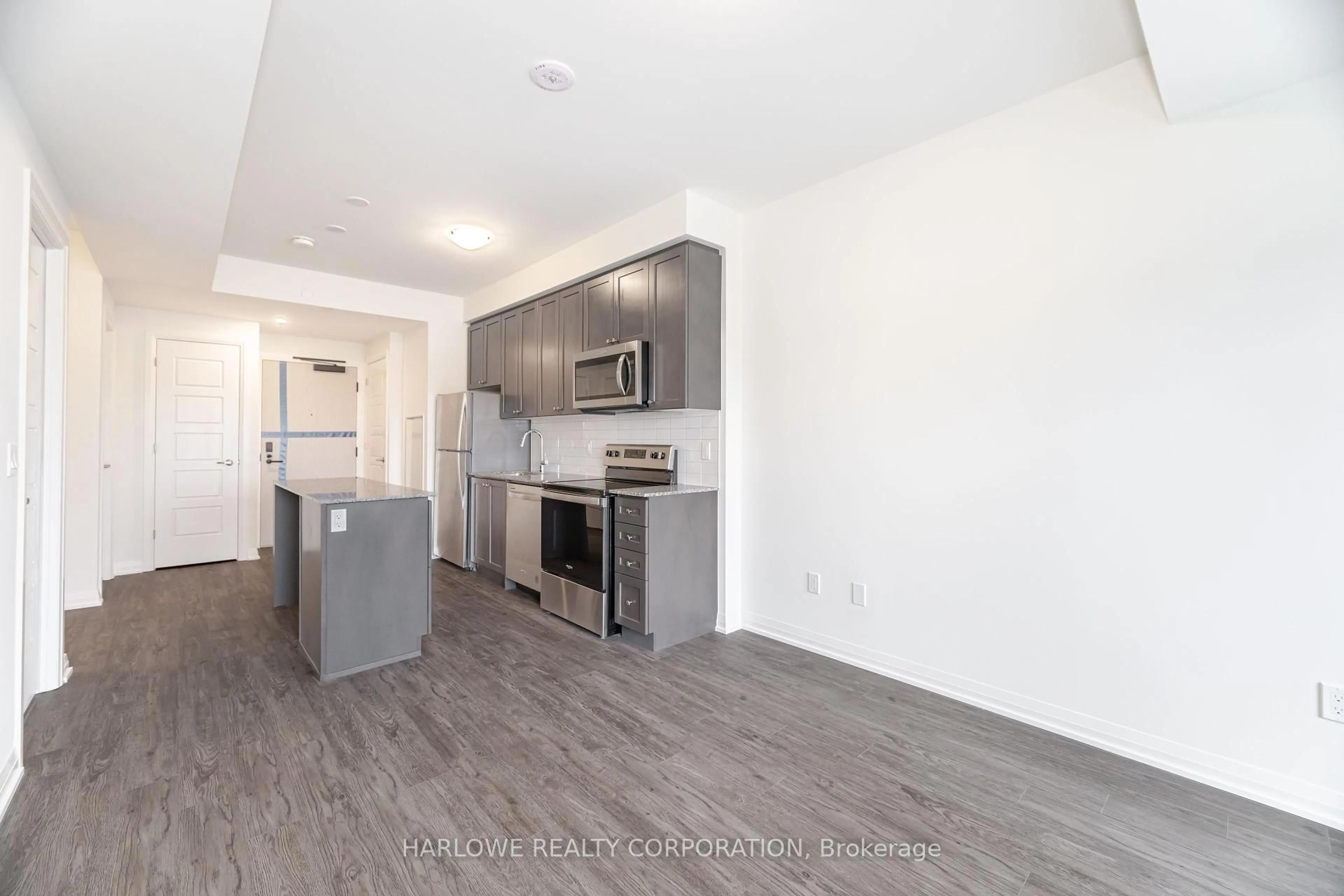Unknown for 3006 William Cutmore Blvd #319, Oakville Ontario L6H 8A4