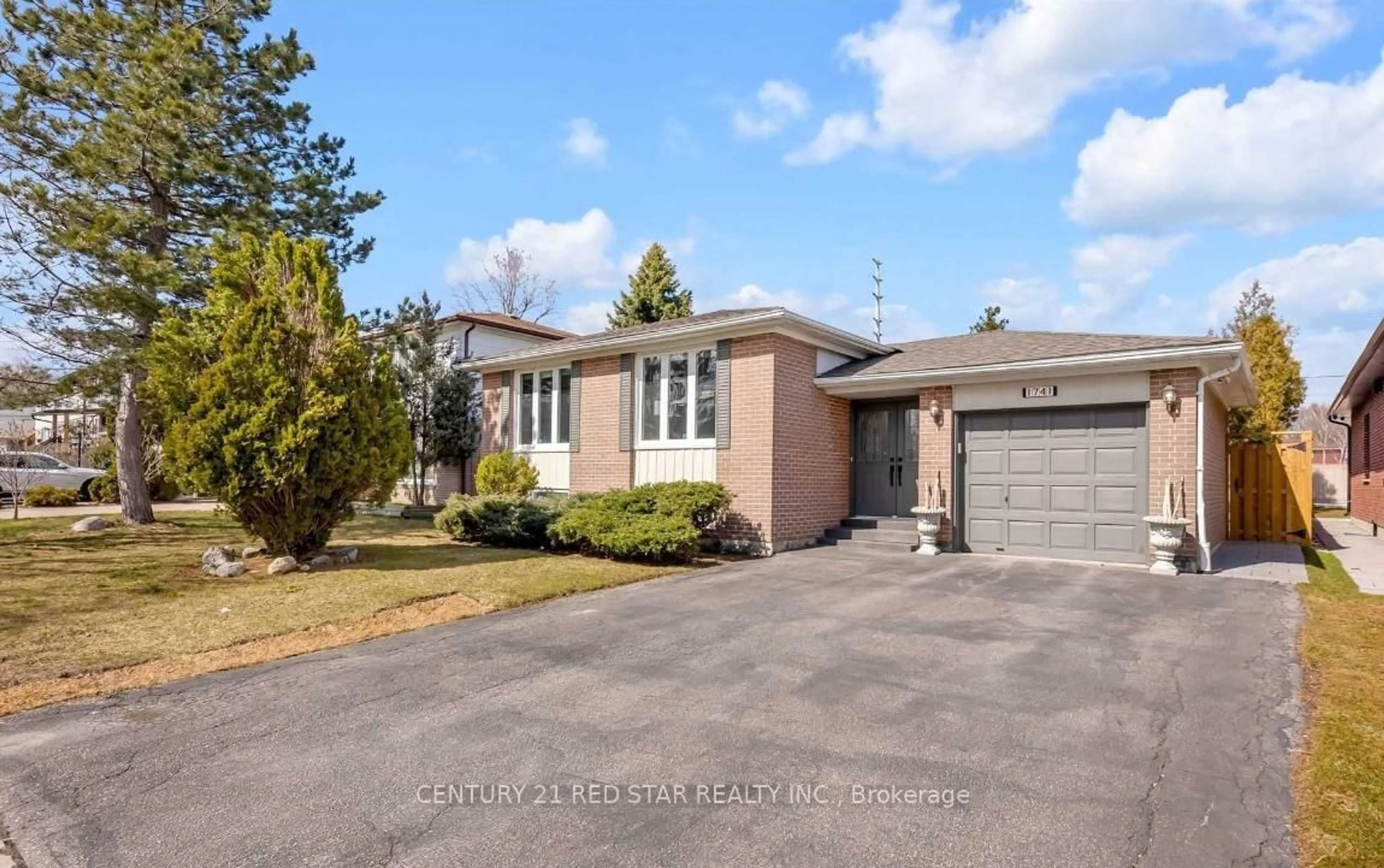 Home with brick exterior material, street for 1741 Pickmere Crt, Mississauga Ontario L4X 1Z3