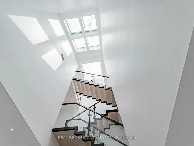 Additional image 21 of 82 Burlington St