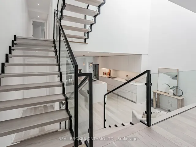 Additional image 20 of 82 Burlington St