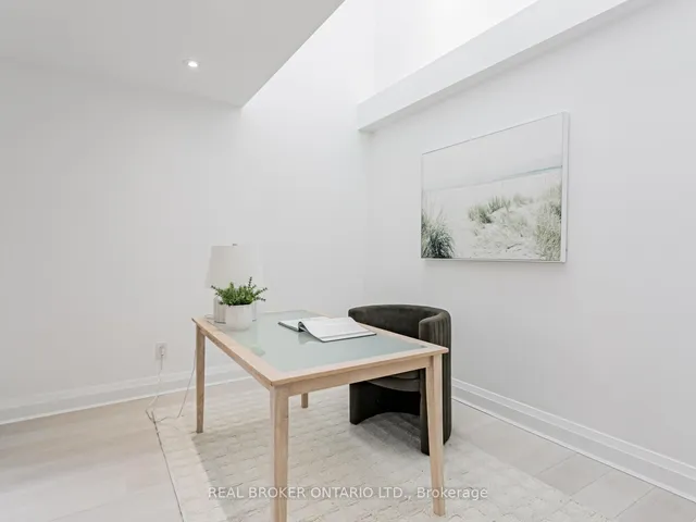 Additional image 18 of 82 Burlington St