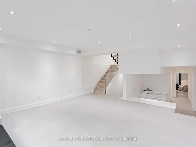 Additional image 2 of 82 Burlington St