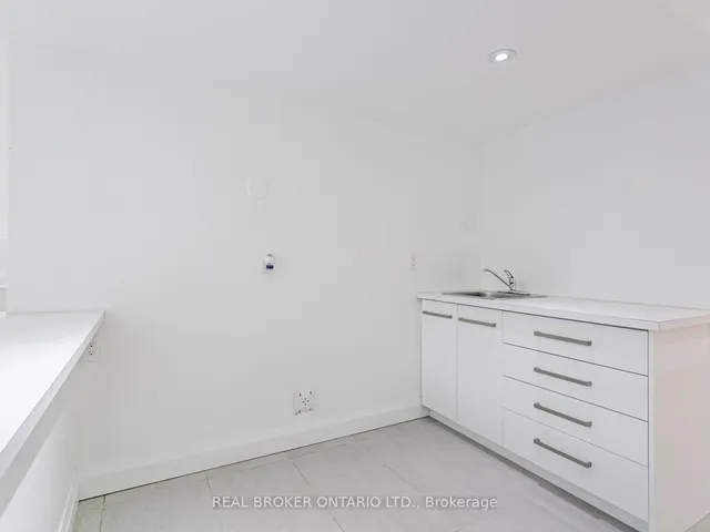 Additional image 49 of 82 Burlington St