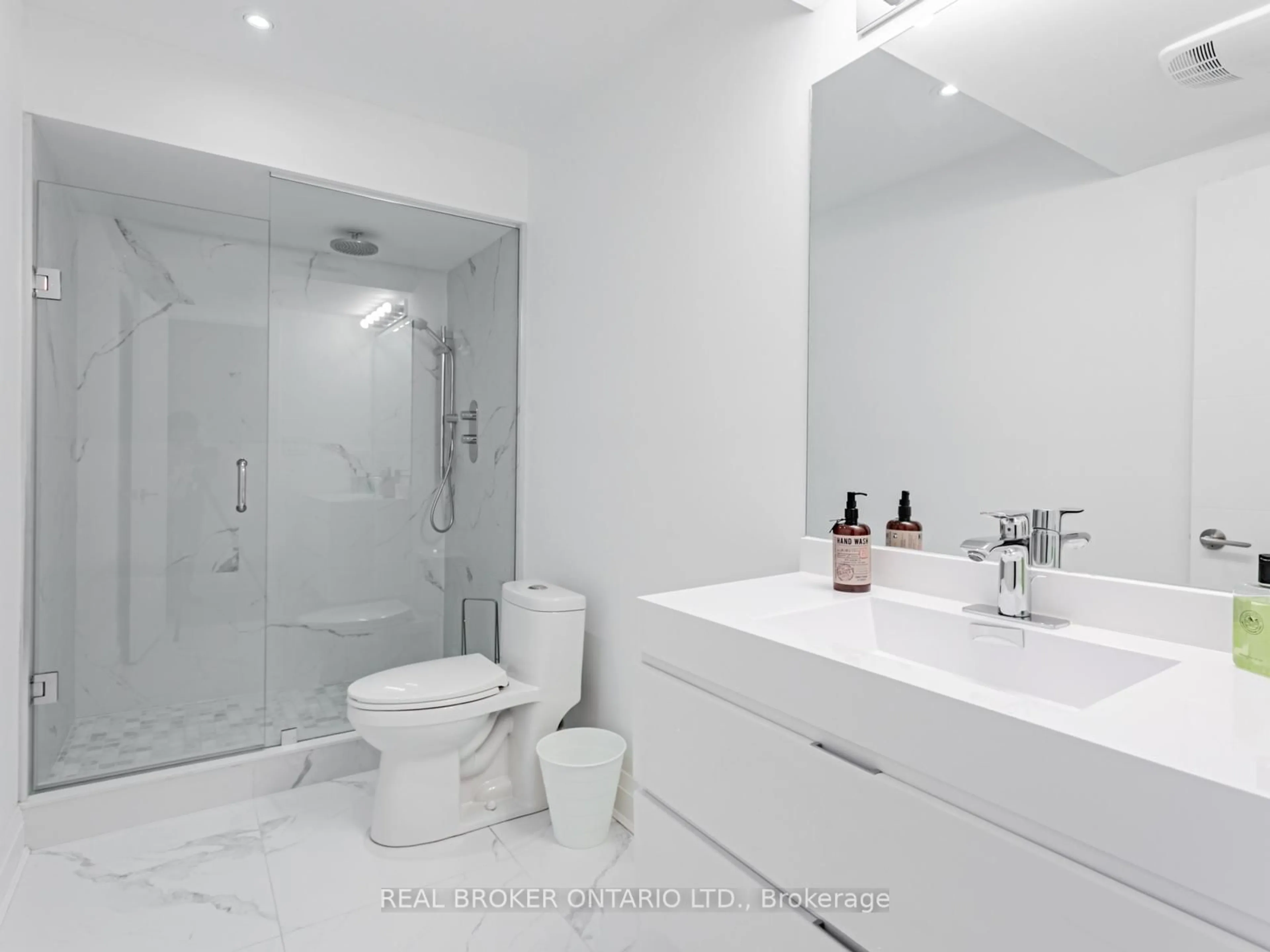 Contemporary bathroom, ceramic/tile floor for 82 Burlington St, Toronto Ontario M8V 2L2