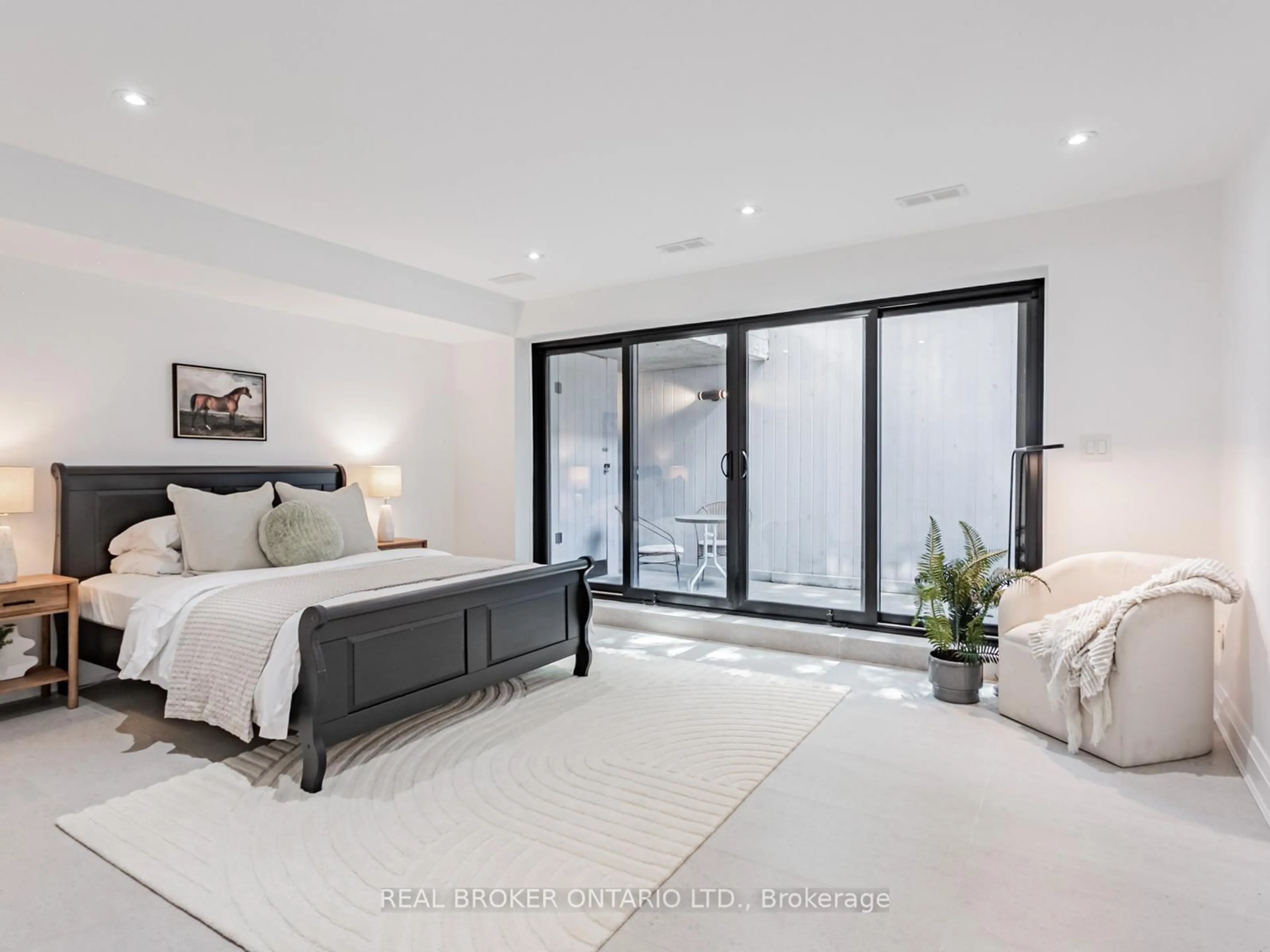Bedroom with bed, unknown for 82 Burlington St, Toronto Ontario M8V 2L2