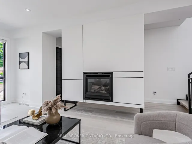 Additional image 35 of 82 Burlington St