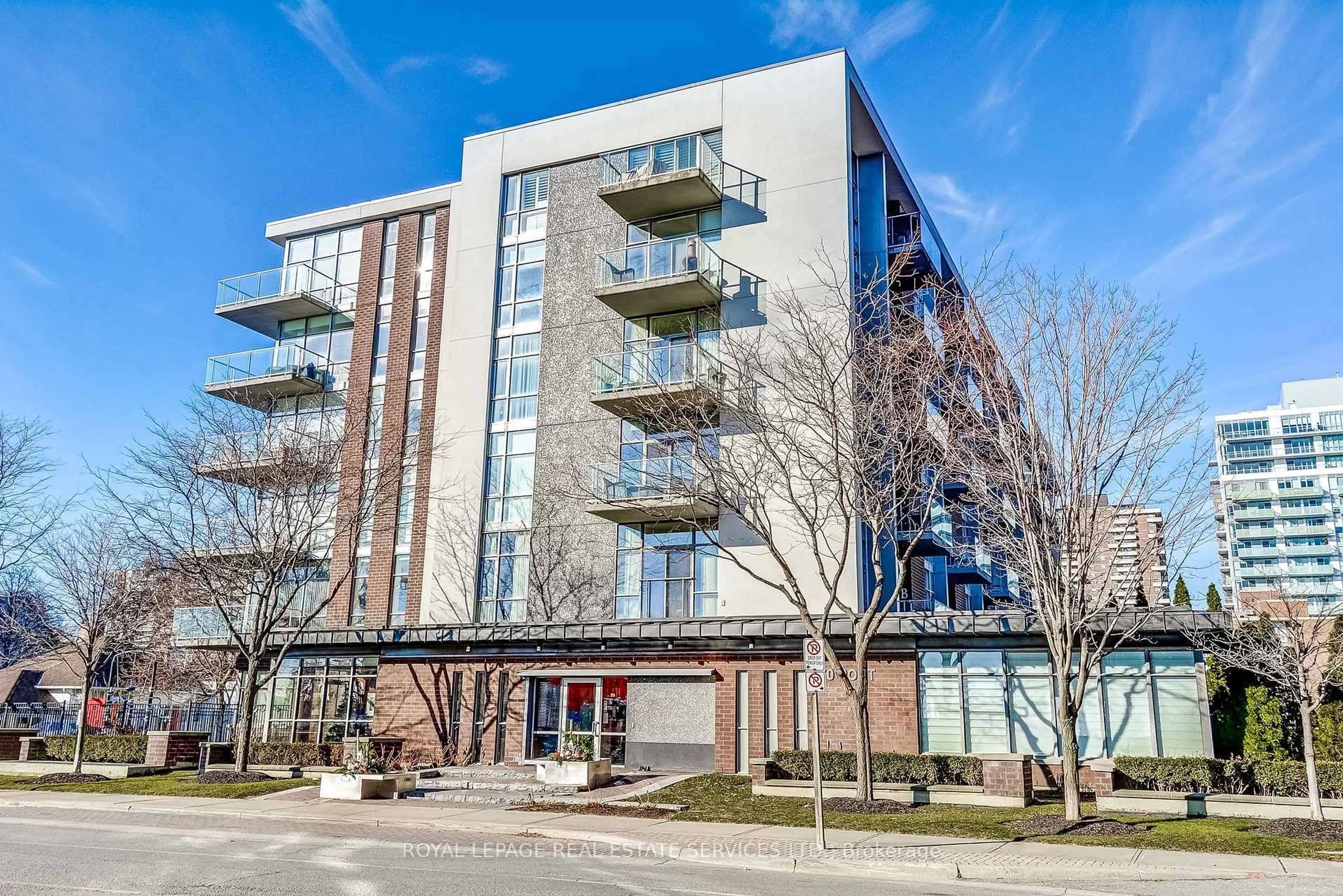Unknown for 70 Port St #208, Mississauga Ontario L5G 4V8