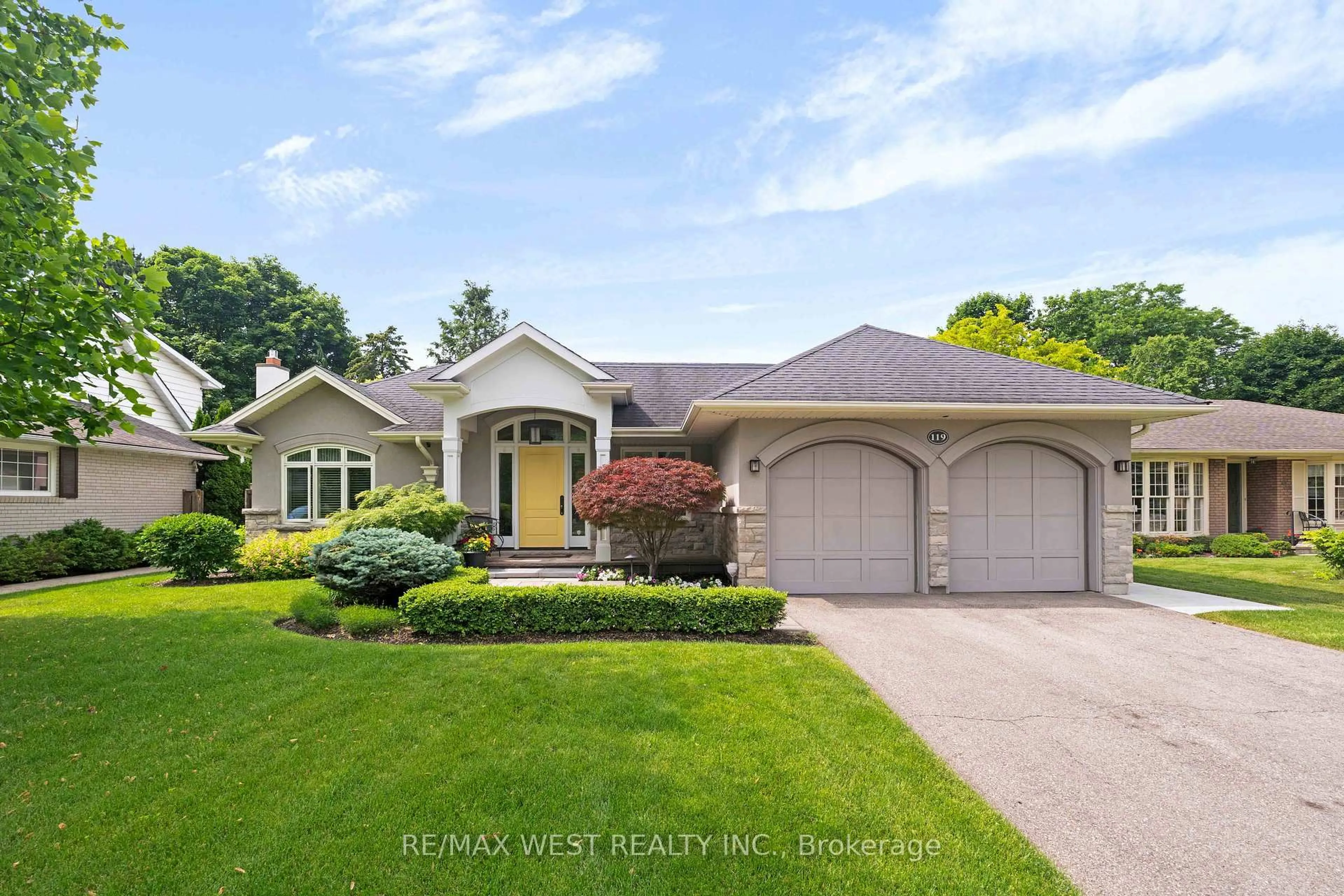 Unknown for 119 Princess Anne Cres, Toronto Ontario M9A 2R4