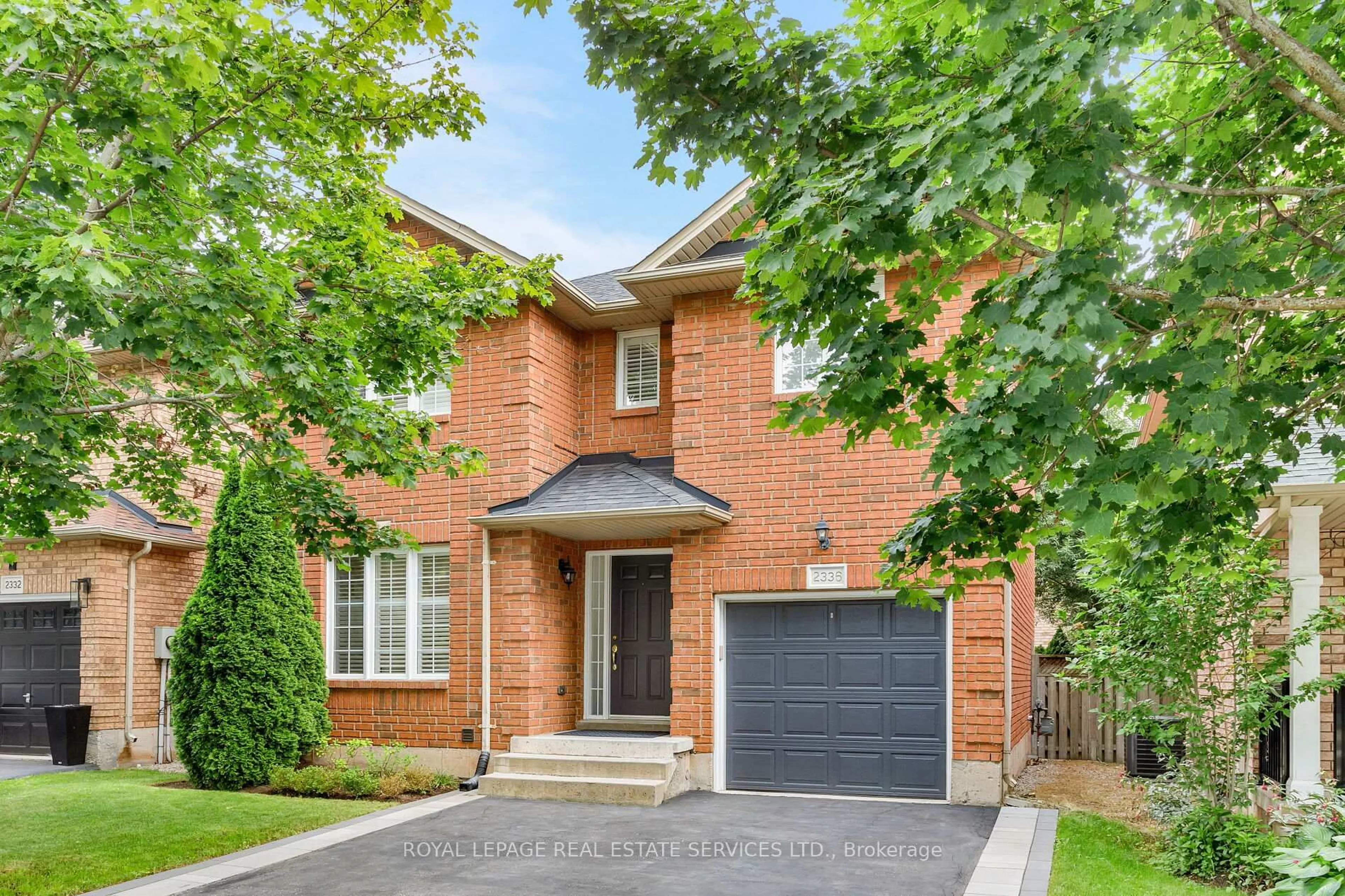 Home with brick exterior material, street for 2336 Stillmeadow Rd, Oakville Ontario L6M 4C8