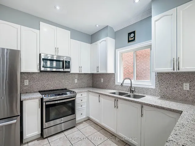 Additional image 30 of 37 Alice Springs Cres