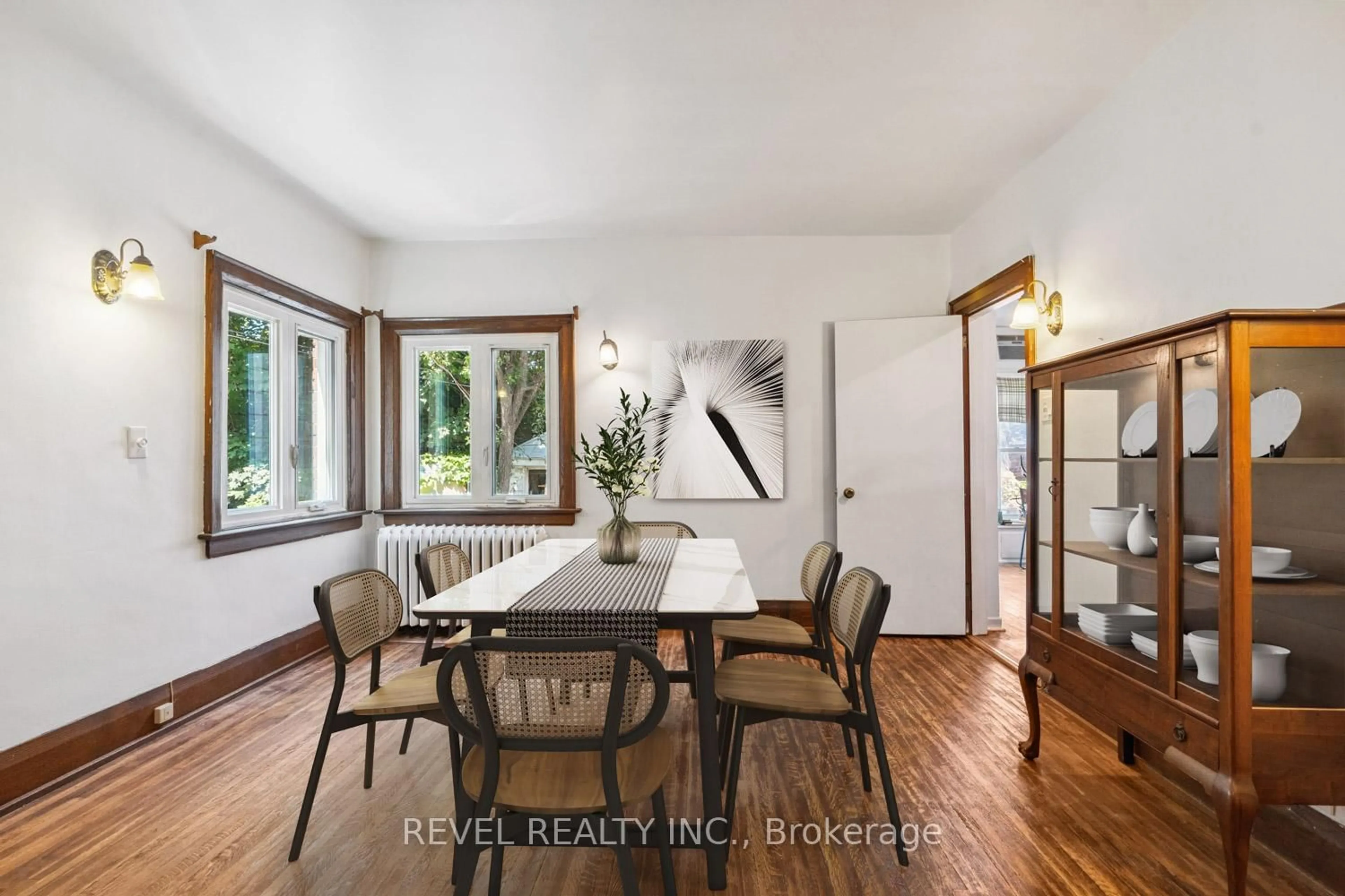 Dining room, unknown for 18 Glendale Ave Ave, Toronto Ontario M6R 2S7